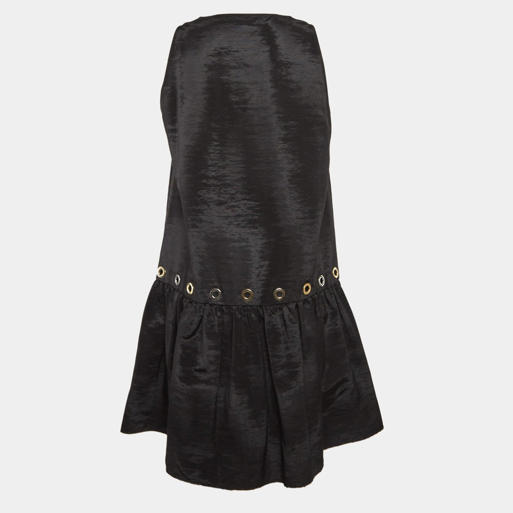 Experience the joy of expert tailoring with this designer dress for women. Meticulously made it offers a flawless fit and luxe details ensuring unmatched comfort. This beautiful creation will elevate your style effortlessly.