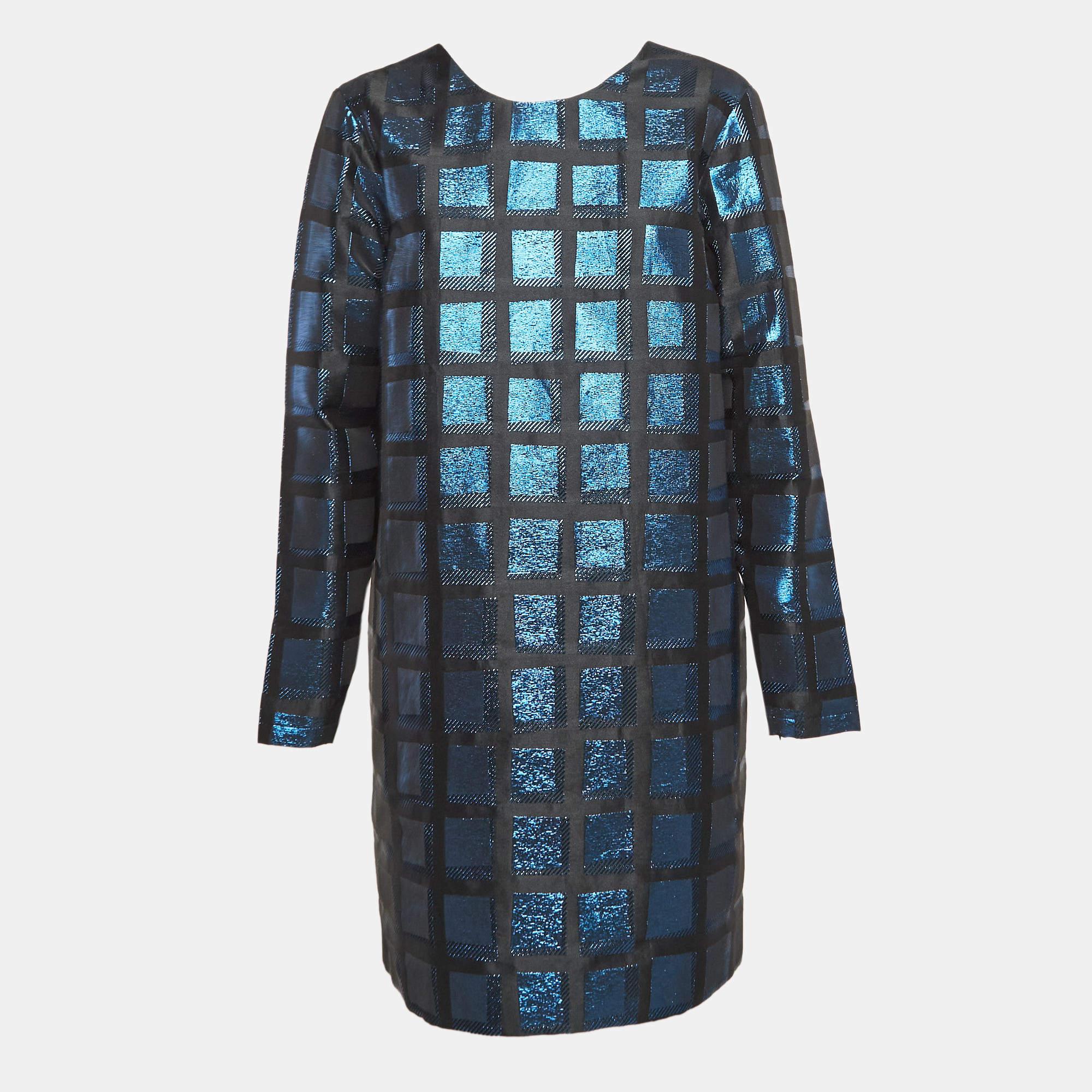 Experience the joy of expert tailoring with this designer dress for women. Meticulously made it offers a flawless fit and luxe details ensuring unmatched comfort. This beautiful creation will elevate your style effortlessly.