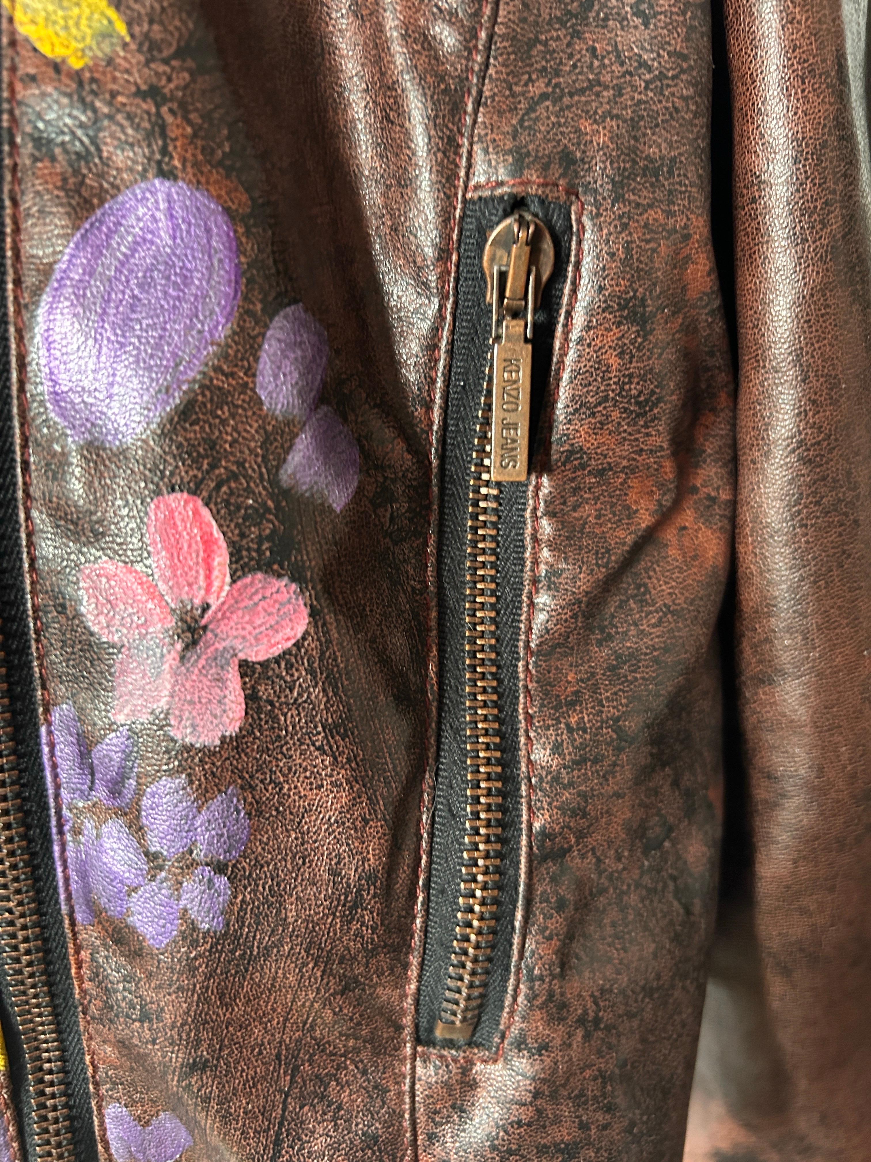 Giacca biker Kenzo in vernice marrone con fiori vintage anni '90 1