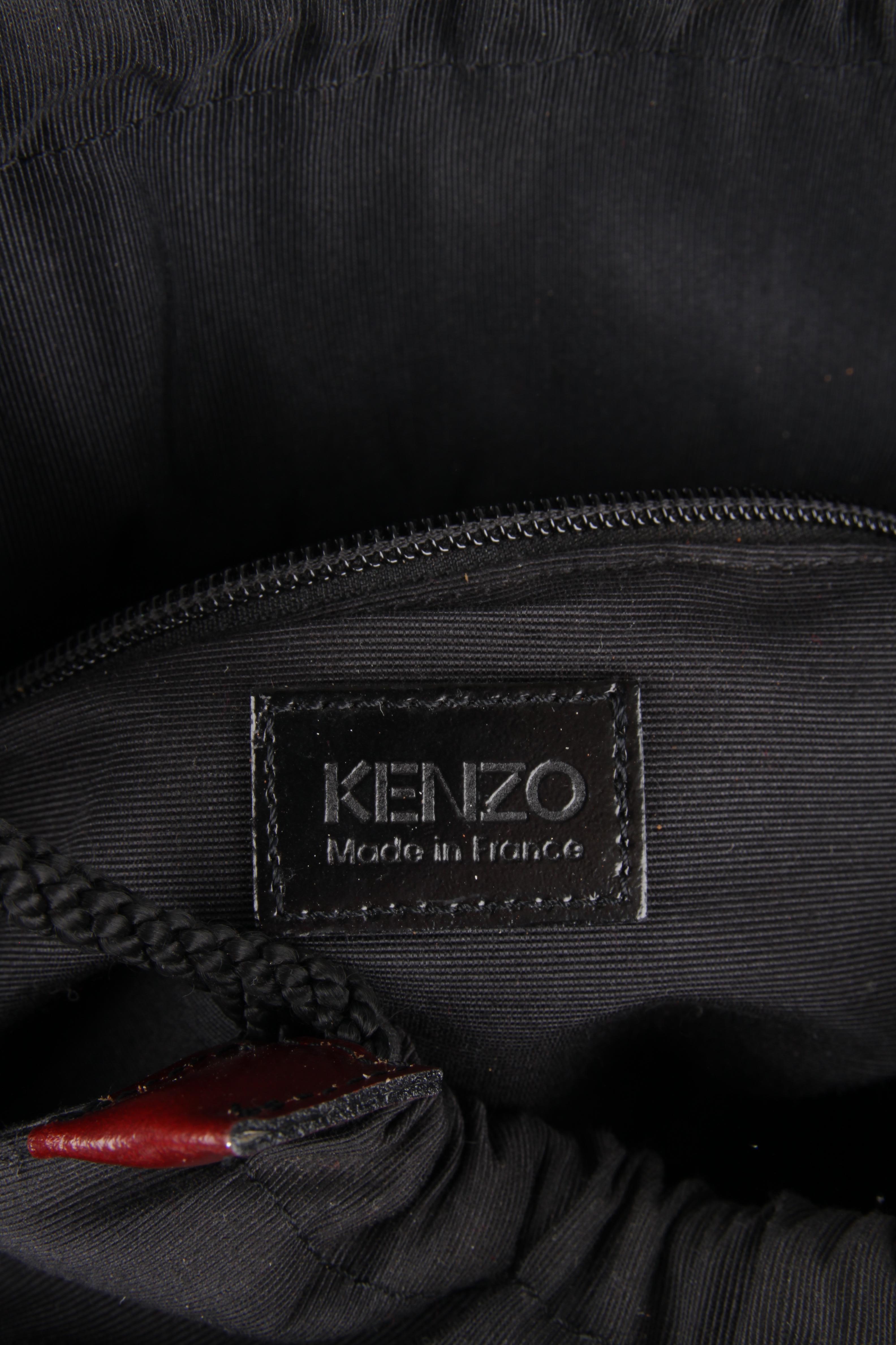 Kenzo - Sac seau Pagodon en cuir bourgogne 1998 en vente 4