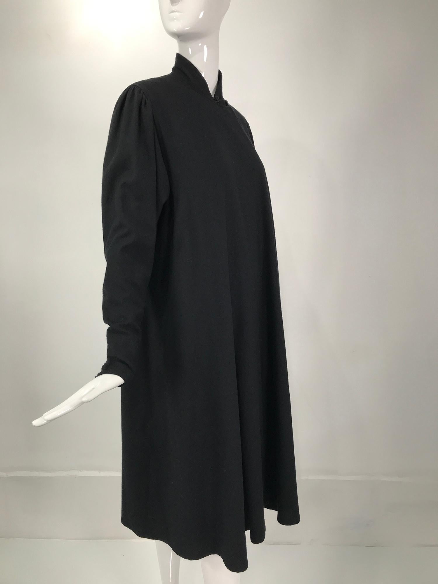 Kenzo Manteau de style Cheongsam en laine noire à double face, années 1980 en vente 6