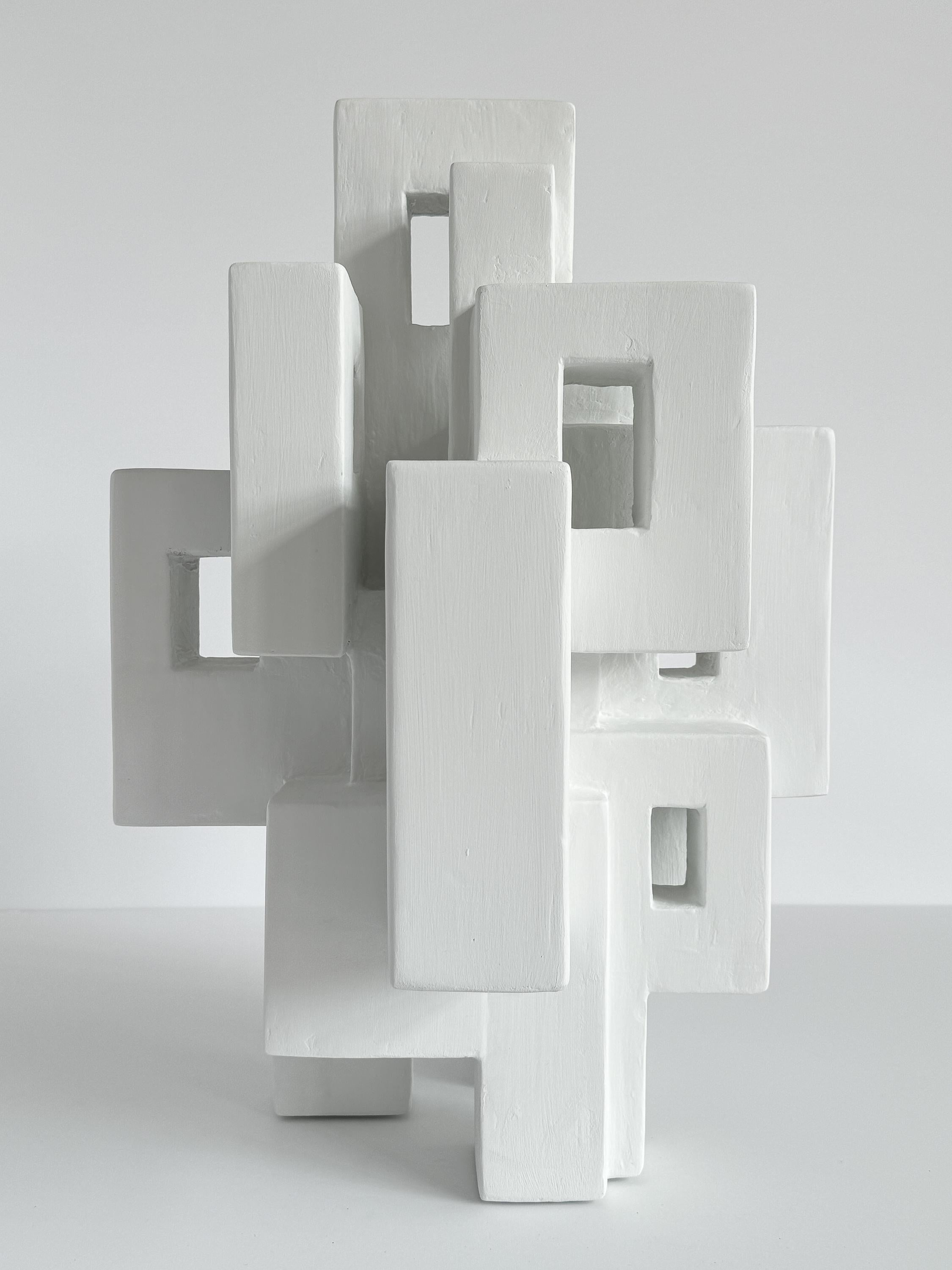 Geometrische abstrakte Skulptur „Kenzo“ von Dan Schneiger (amerikanisch) im Angebot