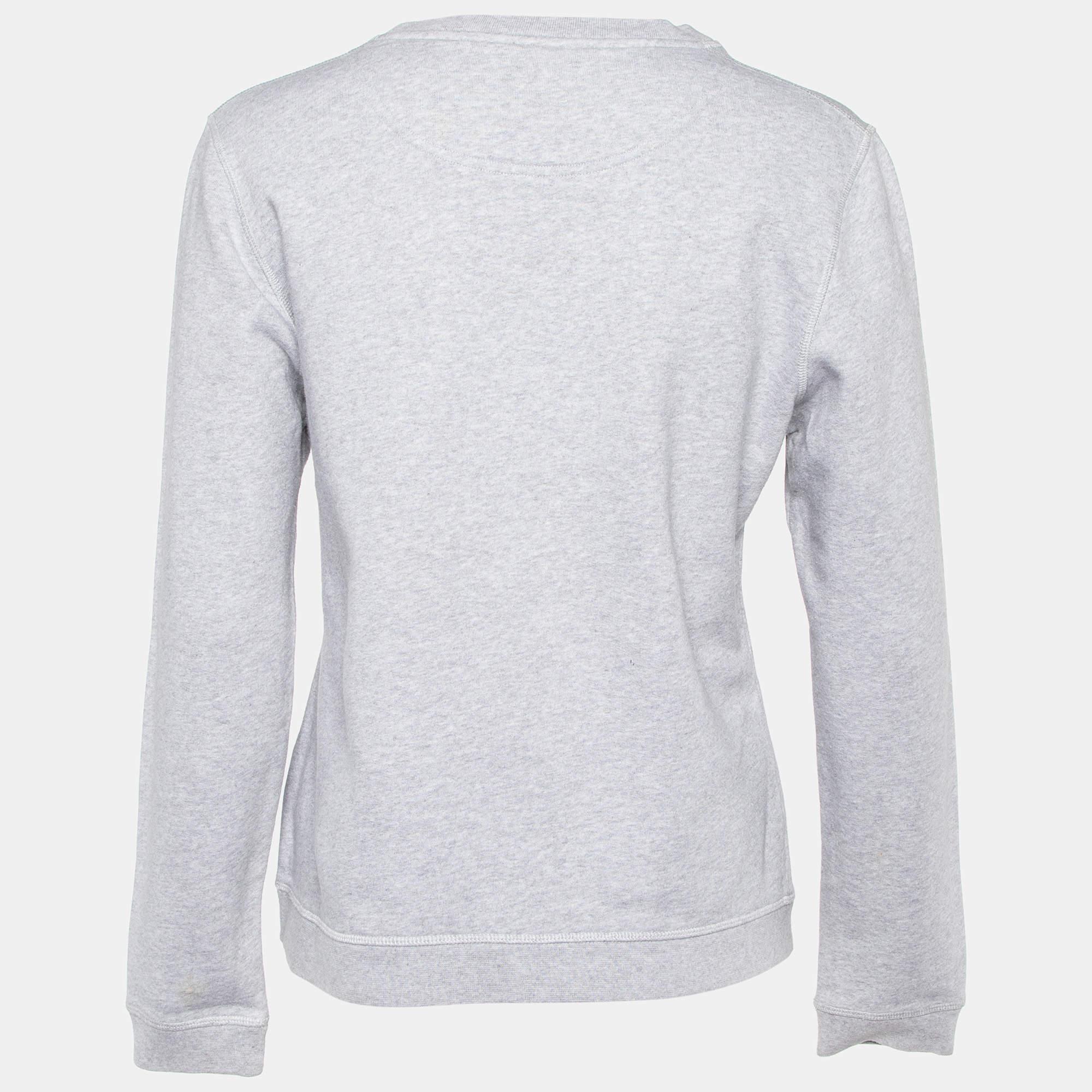 Sweatshirts like this are the best pick on days you want to dress comfortably. Made from quality fabrics this sweatshirt is enhanced with a classy hue attractive designs and a cozy fit.