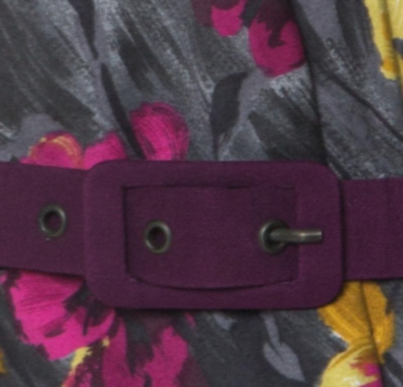 Graues Kleid mit Gürtel aus Stretch-Baumwoll mit geblümtem Pinselstrich von Kenzo, M im Angebot 1