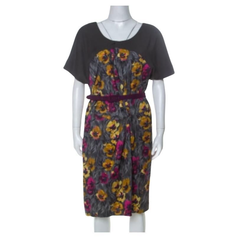 Graues Kleid mit Gürtel aus Stretch-Baumwoll mit geblümtem Pinselstrich von Kenzo, M im Angebot