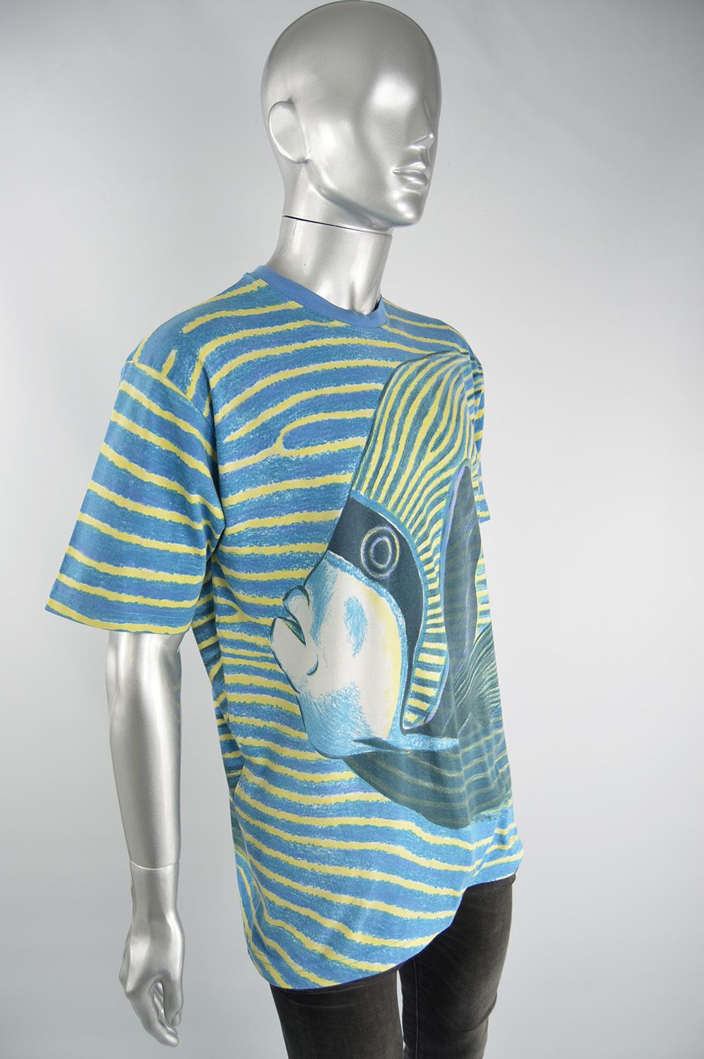 Kenzo Homme Men's Blue & Yellow Cotton Vintage Fish Print Striped T Shirt, 1990s In Excellent Condition For Sale In Doncaster, South Yorkshire