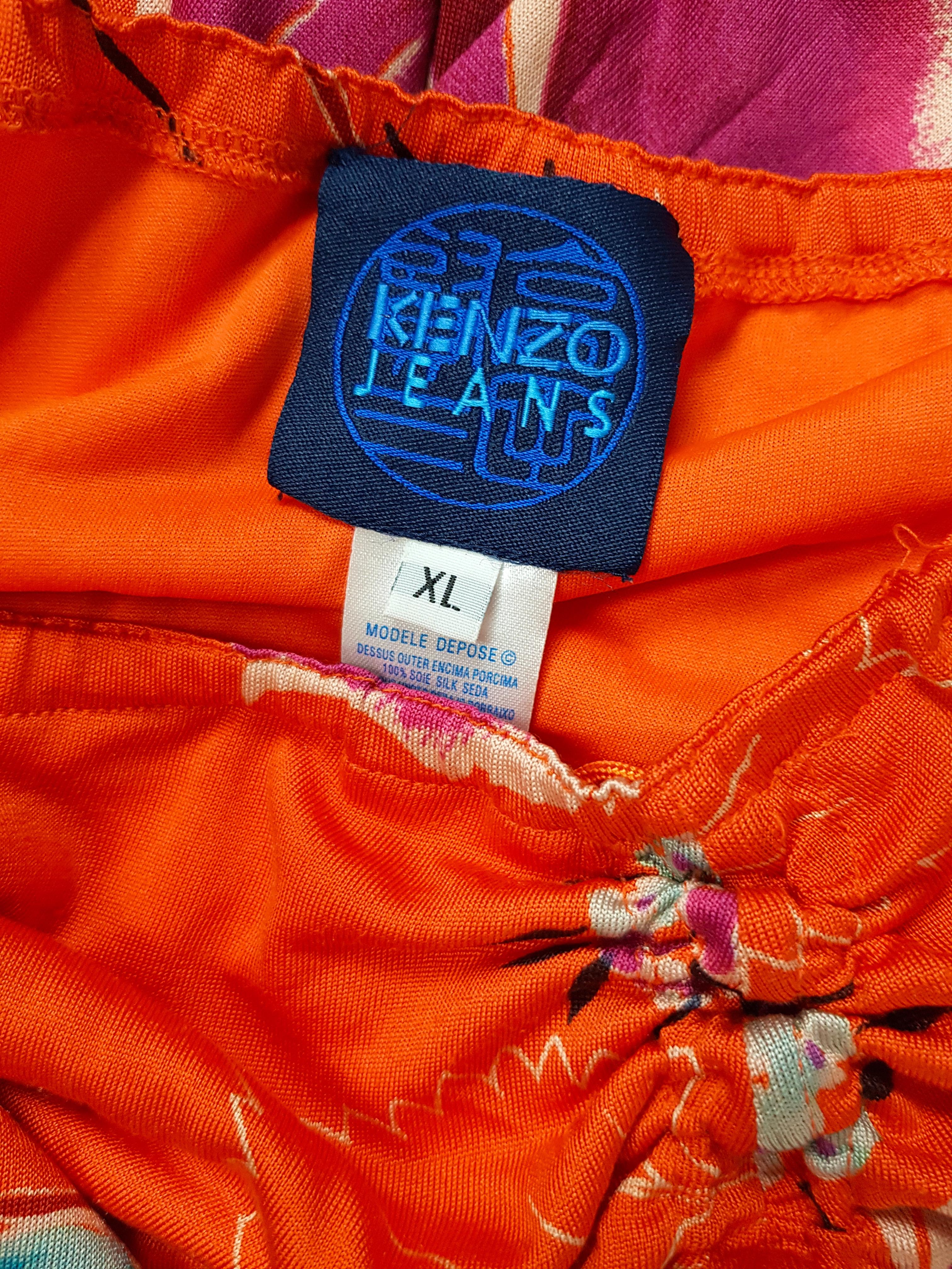 KENZO JEAN'S Peonies asymmetric ruffle 100% silk knit Skirt, late 1990s In Good Condition In Genève, CH
