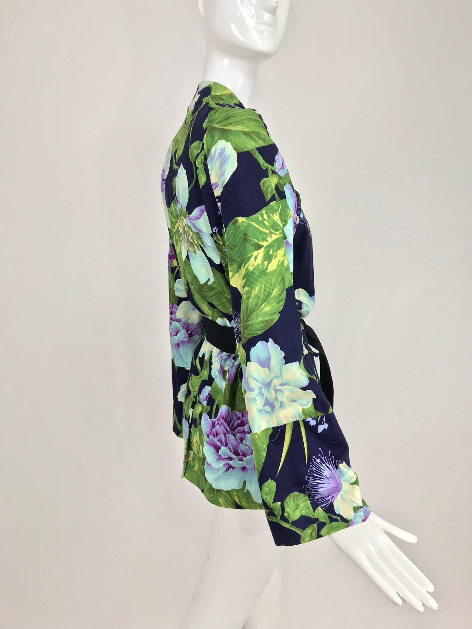 Kenzo Jungle tropical cotton print wrap jacket, 1980s For Sale 4