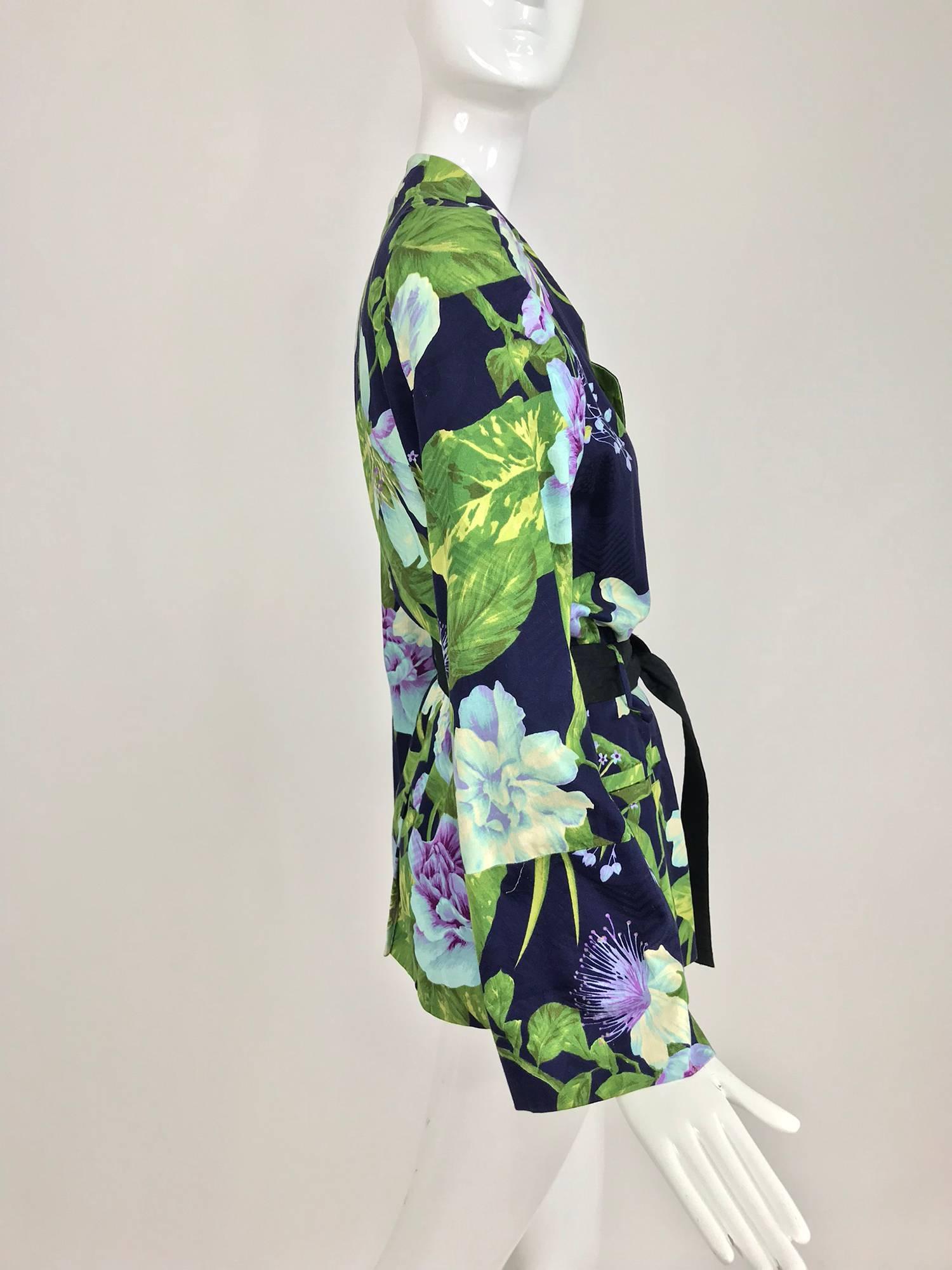 Kenzo Jungle tropical cotton print wrap jacket, 1980s For Sale 5