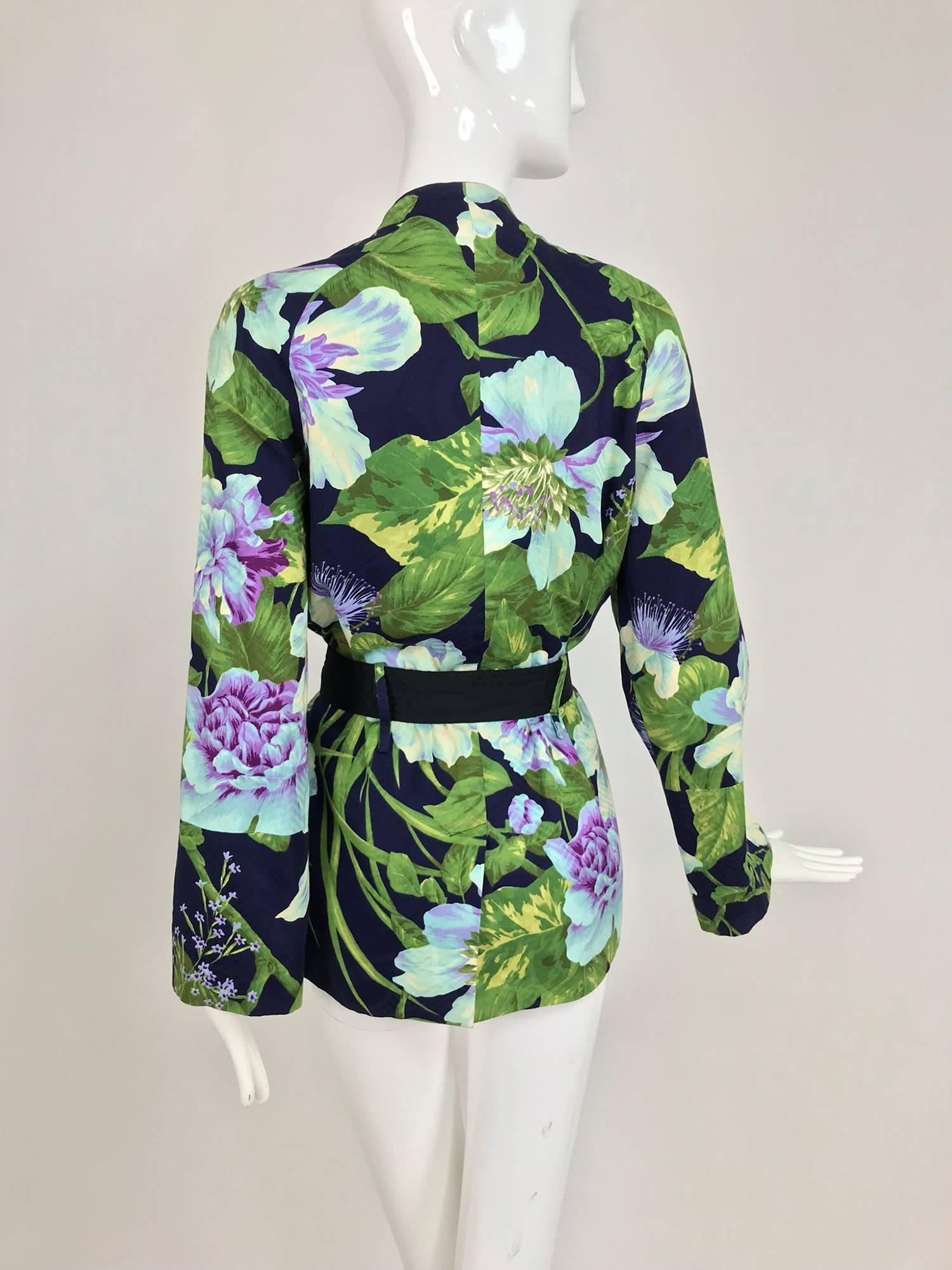 Women's Kenzo Jungle tropical cotton print wrap jacket, 1980s For Sale
