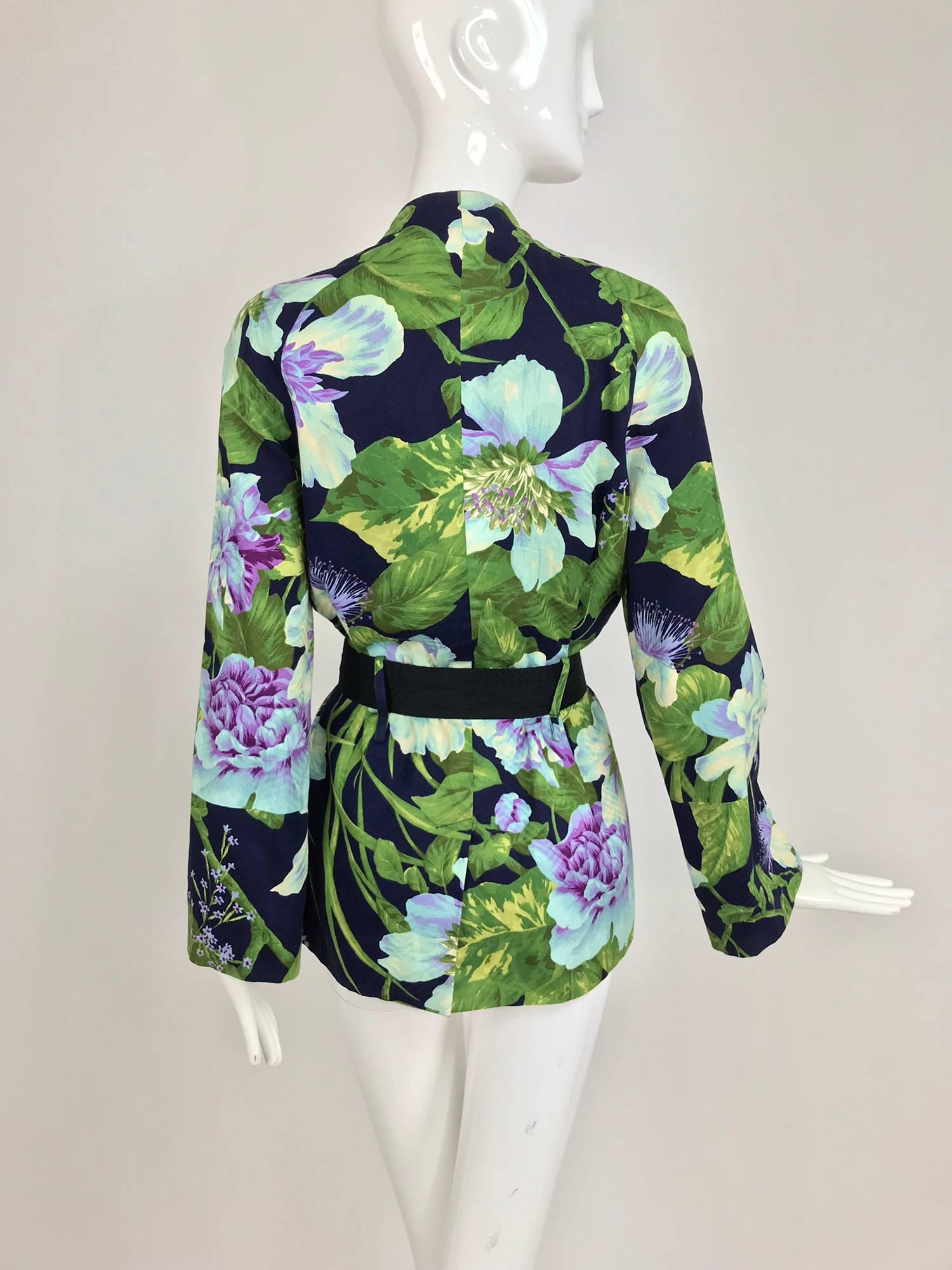 Kenzo Jungle tropical cotton print wrap jacket, 1980s For Sale 1