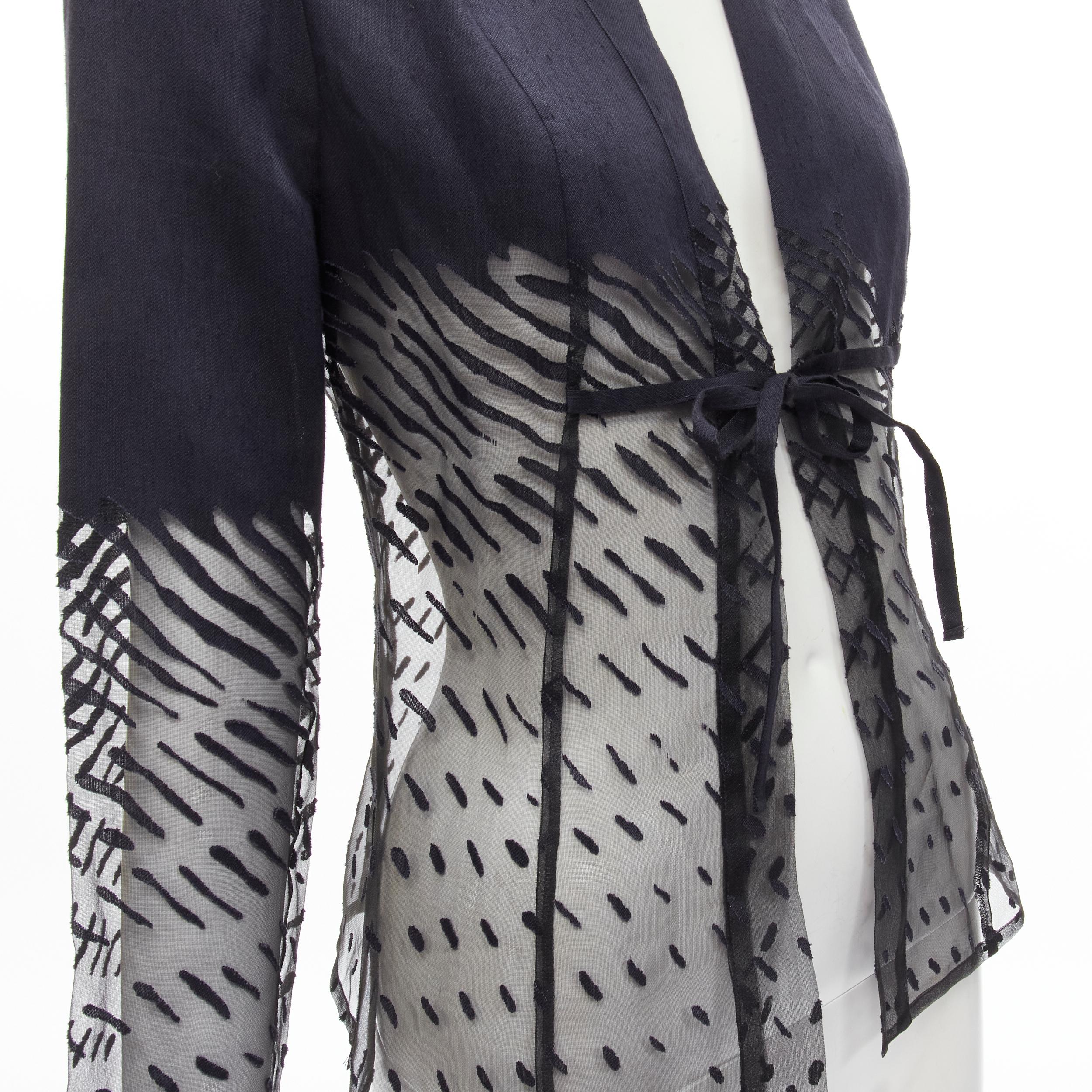 KENZO JUNGLE Vintage black linen sheer degrade damask kimono jacket FR38 S 
Reference: TGAS/C01240 
Brand: Kenzo Jungle 
Material: Rayon, viscose, polyester 
Color: Black 
Pattern: Geometric 
Closure: Tie 
Extra Detail: Kimono collar. Self tie