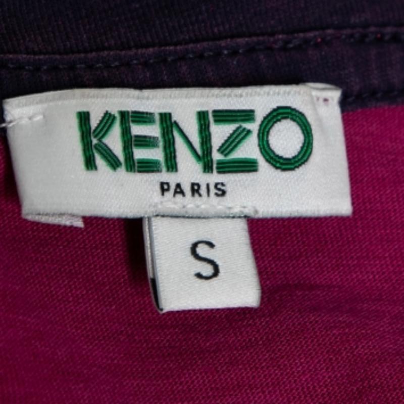 Kurzarm-T-Shirt von Kenzo mit Magenta-Logo bedruckt S im Zustand „Gut“ im Angebot in Dubai, Al Qouz 2