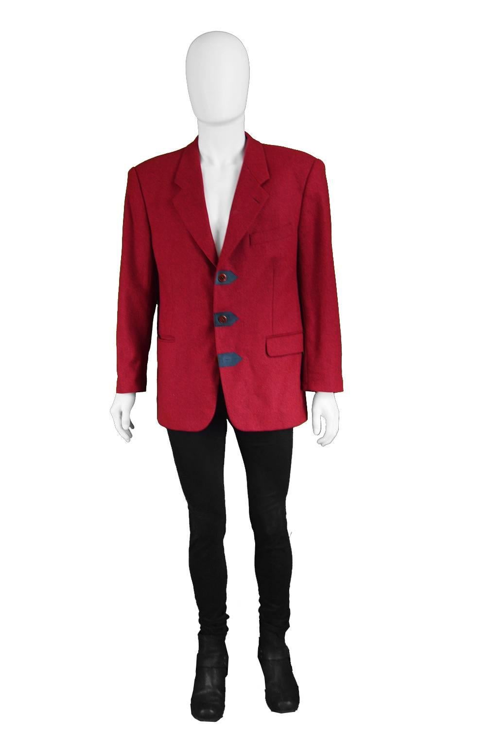 Kenzo Mens Vintage Red Herringbone Wool Blazer with Suede Details, 1980s

Size: Marked 52 which is roughly a men's Large to XL. Please check measurements.
Chest - 44” / 112cm (allow a couple of inches room for movement)
Waist - 40” / 101cm
Length