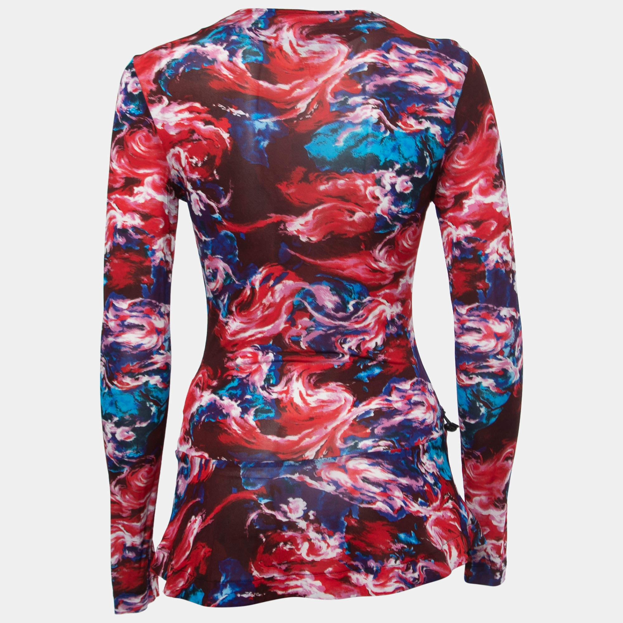 Este top de diseño te aportará estilo y comodidad. Confeccionados con los mejores tejidos  la creación se ha detallado enormemente. Combínala con unos vaqueros y unas bailarinas.