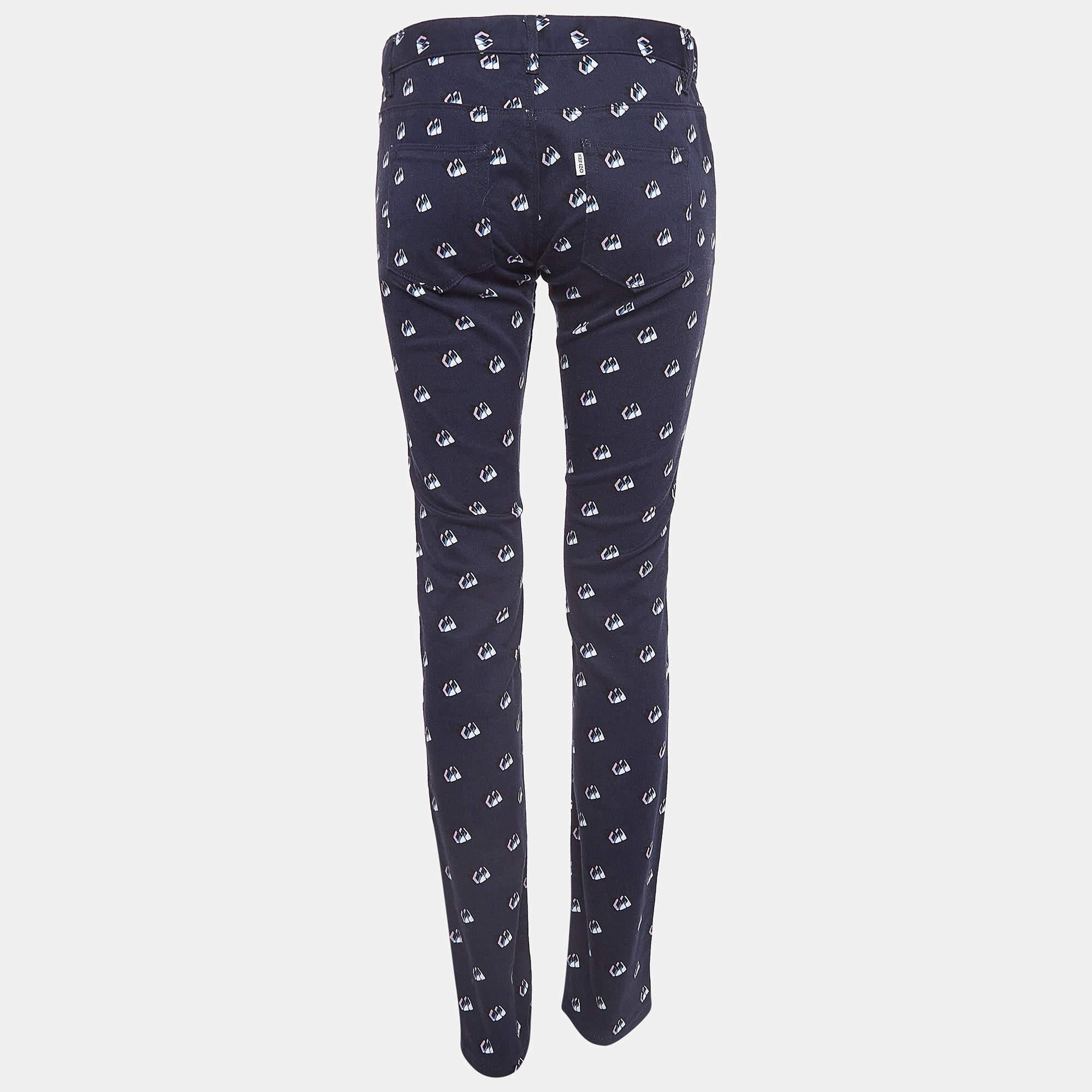 Your wardrobe can never be complete with a great pair of jeans like this. Tailored from best materials, this pair showcases classic detailing, an easy closure style, and pockets. Pair it with your casual t-shirts.