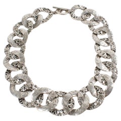 Collier ras de cou floral en métal argenté de Kenzo Paris