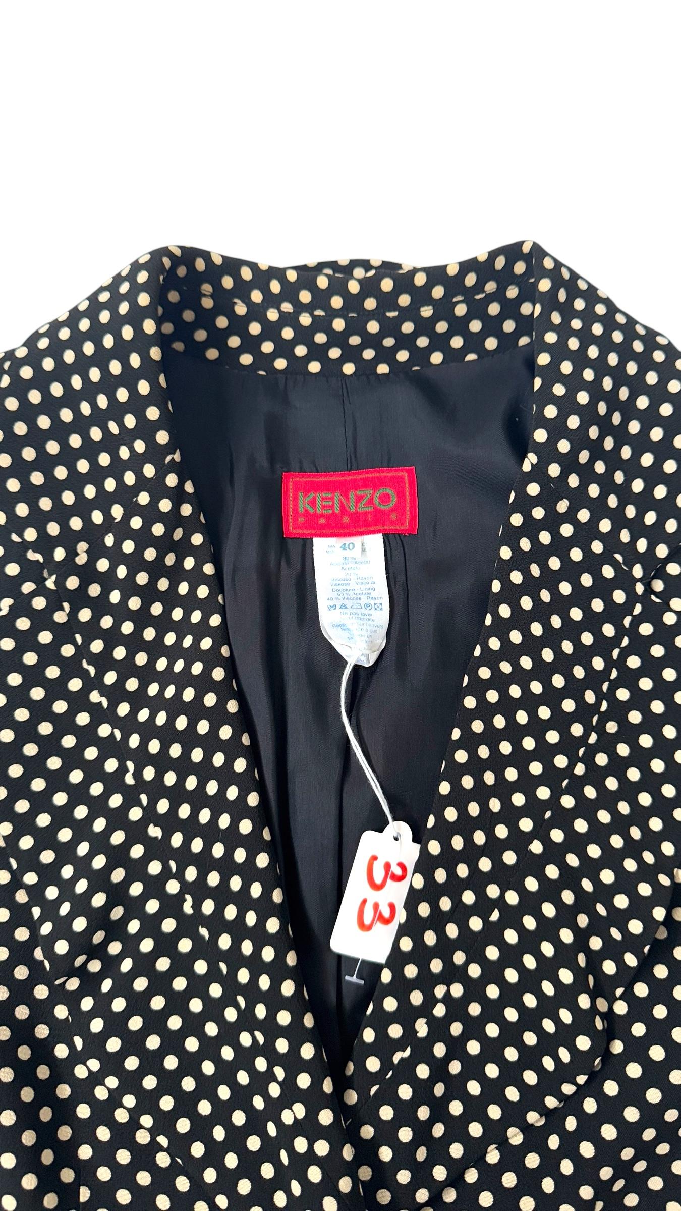 Kenzo Paris Vintage 1990s Polka Dot Fitted Blazer - We pay for import duty! In condizioni buone in vendita a Milano, IT