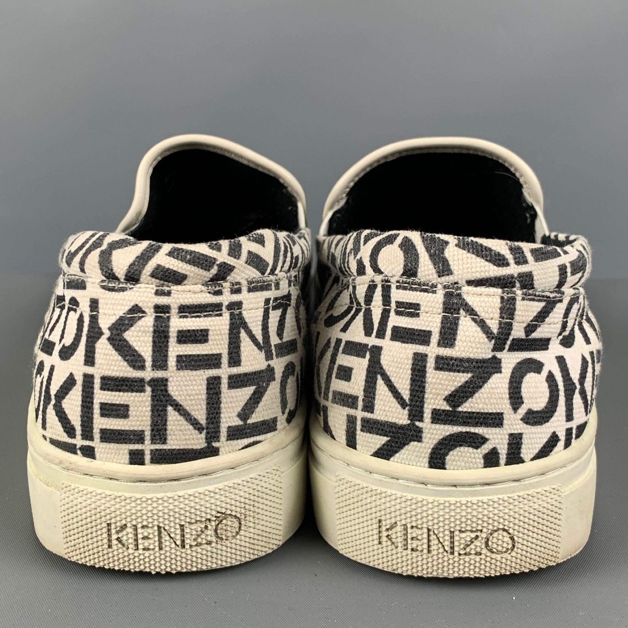 KENZO Size 10 White Black Logo Canvas Slip On Sneakers In Good Condition For Sale In San Francisco, CA