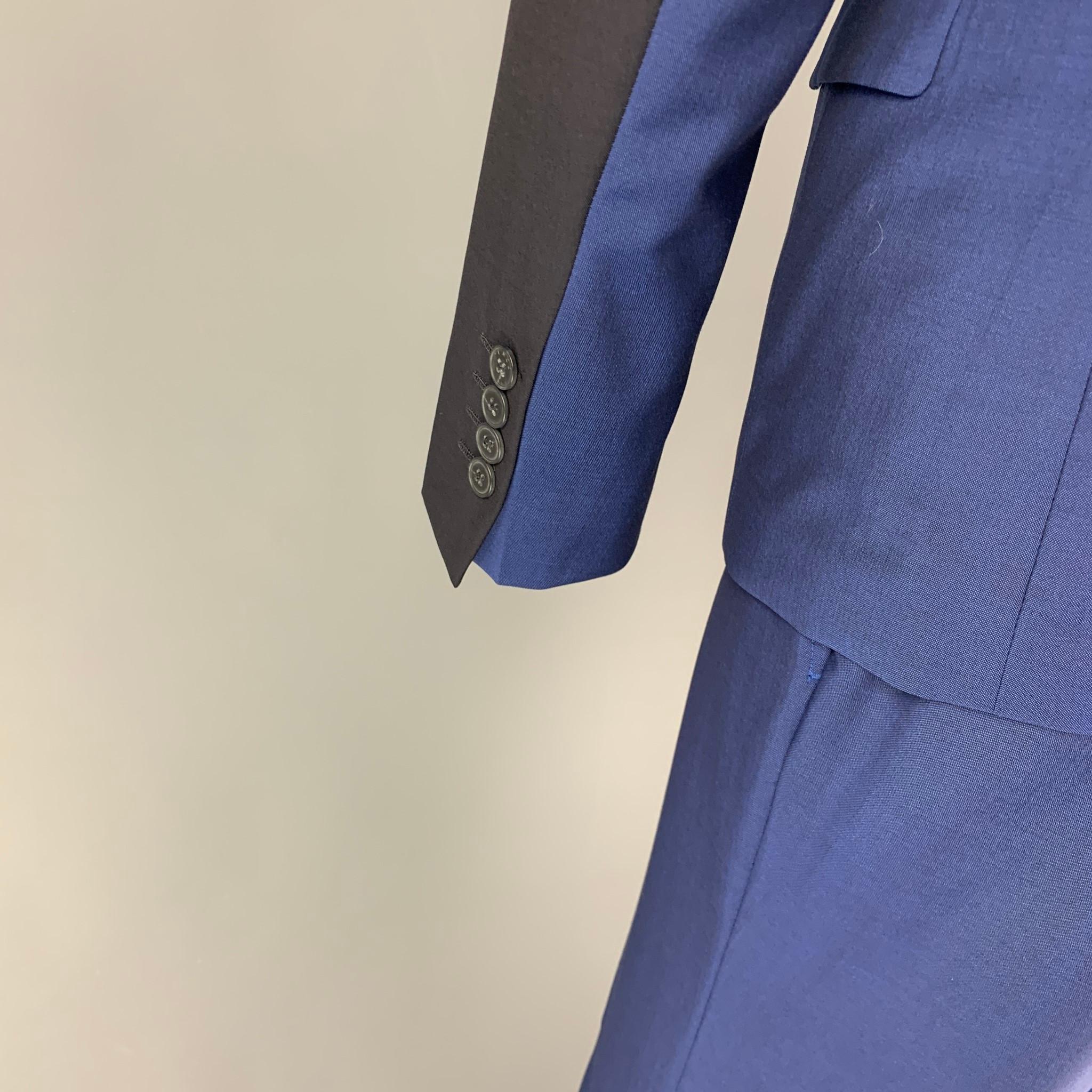 KENZO Costume à revers en laine mohair bleu marine à blocs de couleur, Taille 38 Excellent état à San Francisco, CA