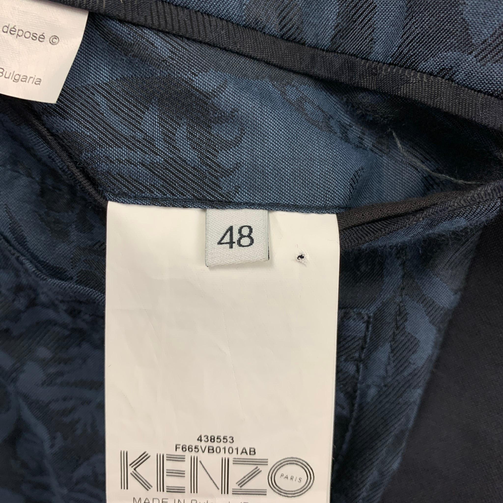 KENZO Costume à revers en laine mohair bleu marine à blocs de couleur, Taille 38 2