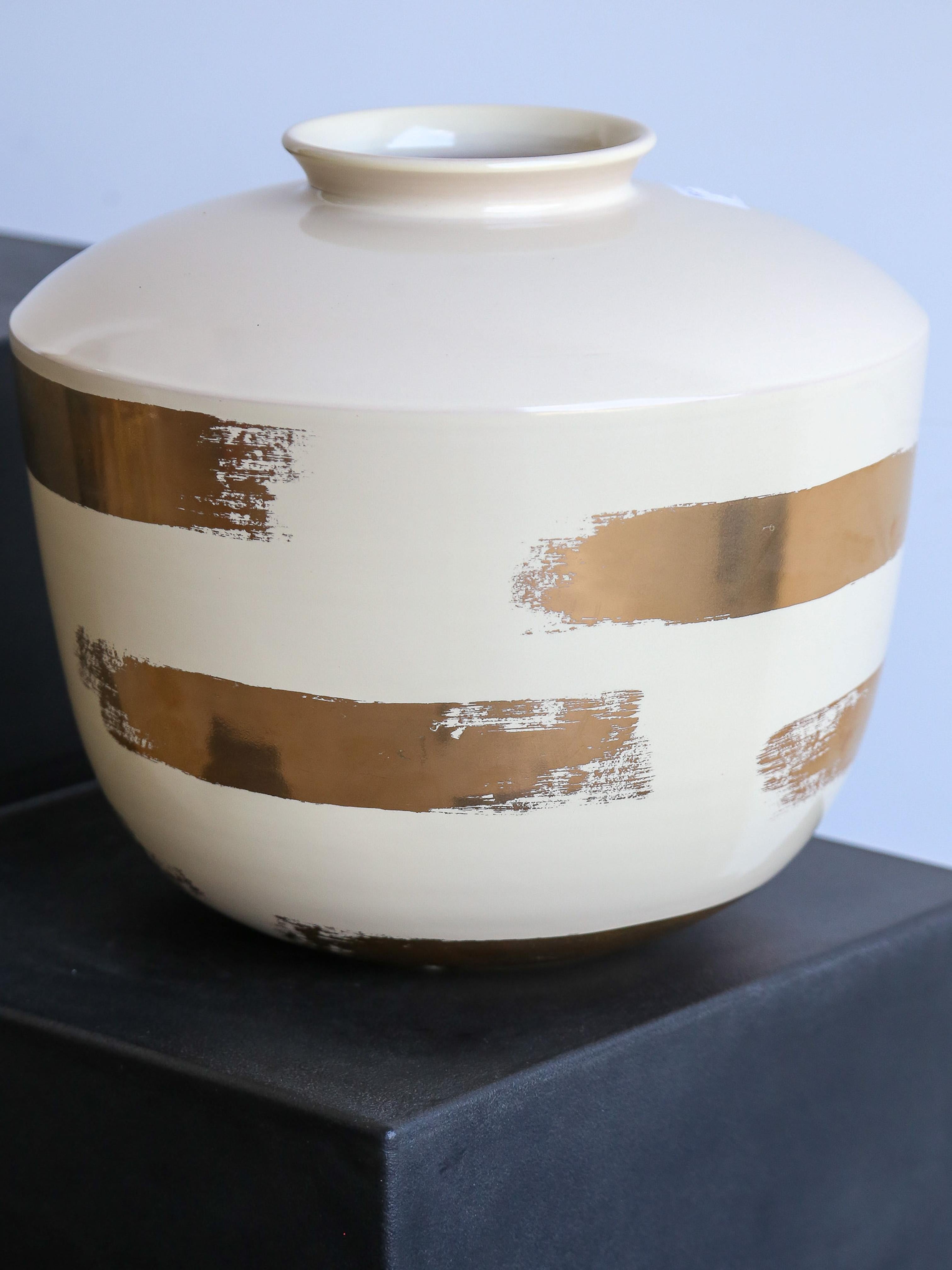 Mid-Century Modern Kenzo Takada for Rometti Ceramic Vase with Gold Art Work For Sale