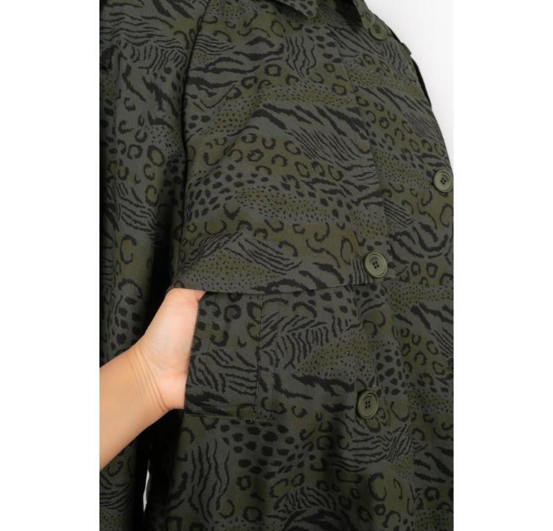 Kenzo Trench Coat with Animal Patterns For Sale 8