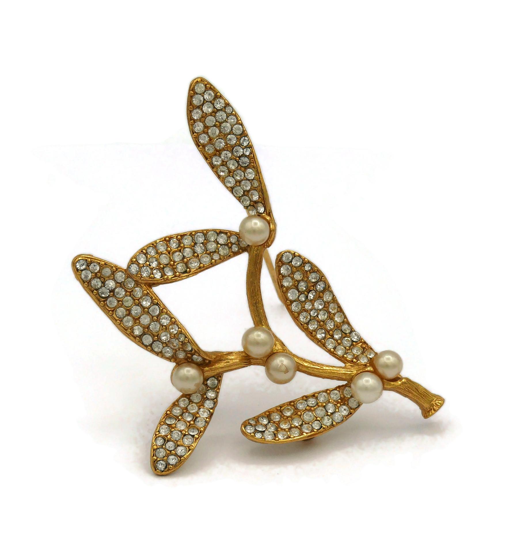 KENZO Vintage Jewelled Gold Tone Holly Brooch In Good Condition For Sale In Nice, FR