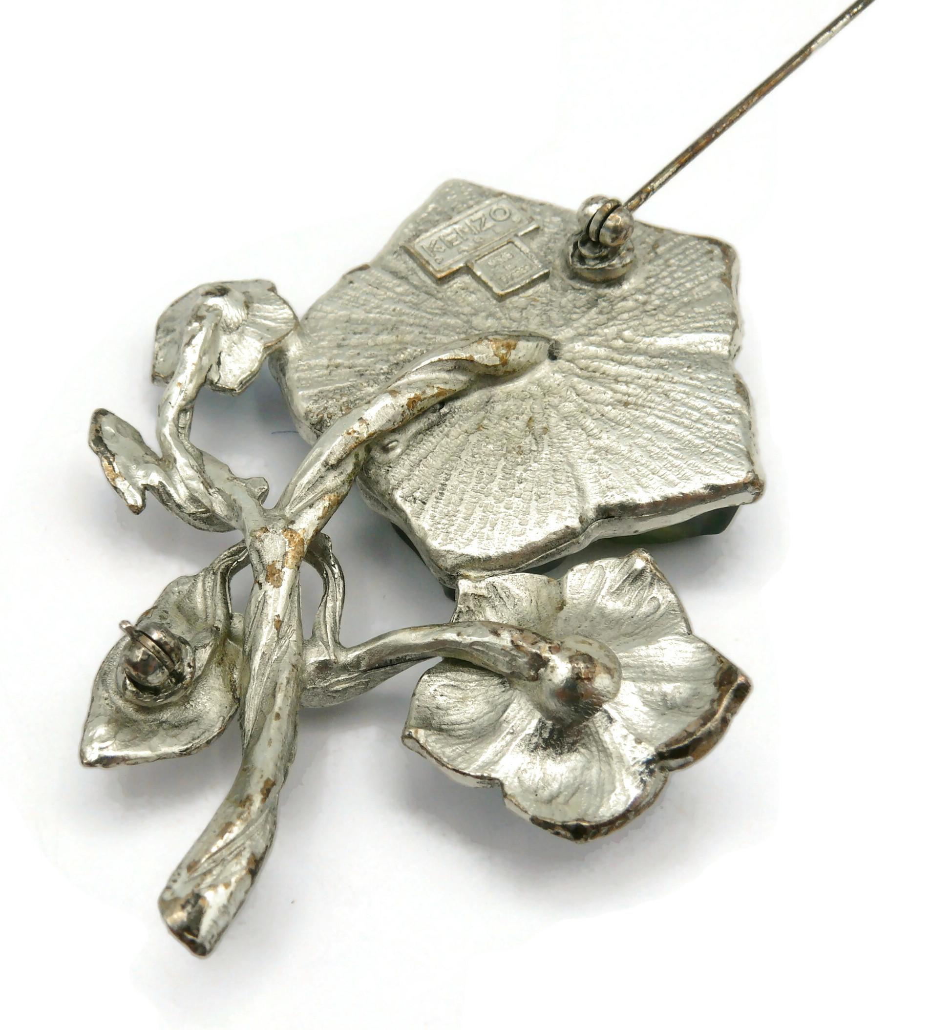 KENZO Vintage Silberfarbene Blumenbrosche im Angebot 6
