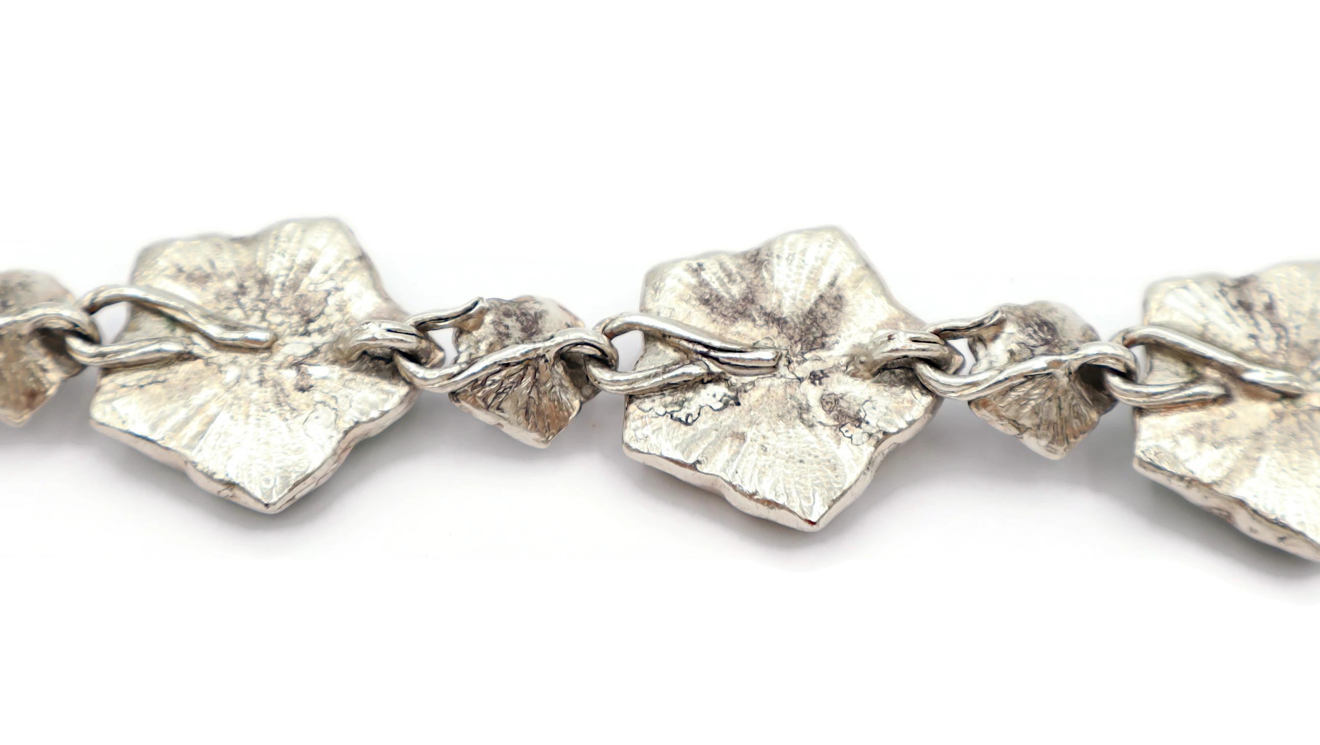 KENZO Vintage Silver Tone Resin Flower Bracelet For Sale 7