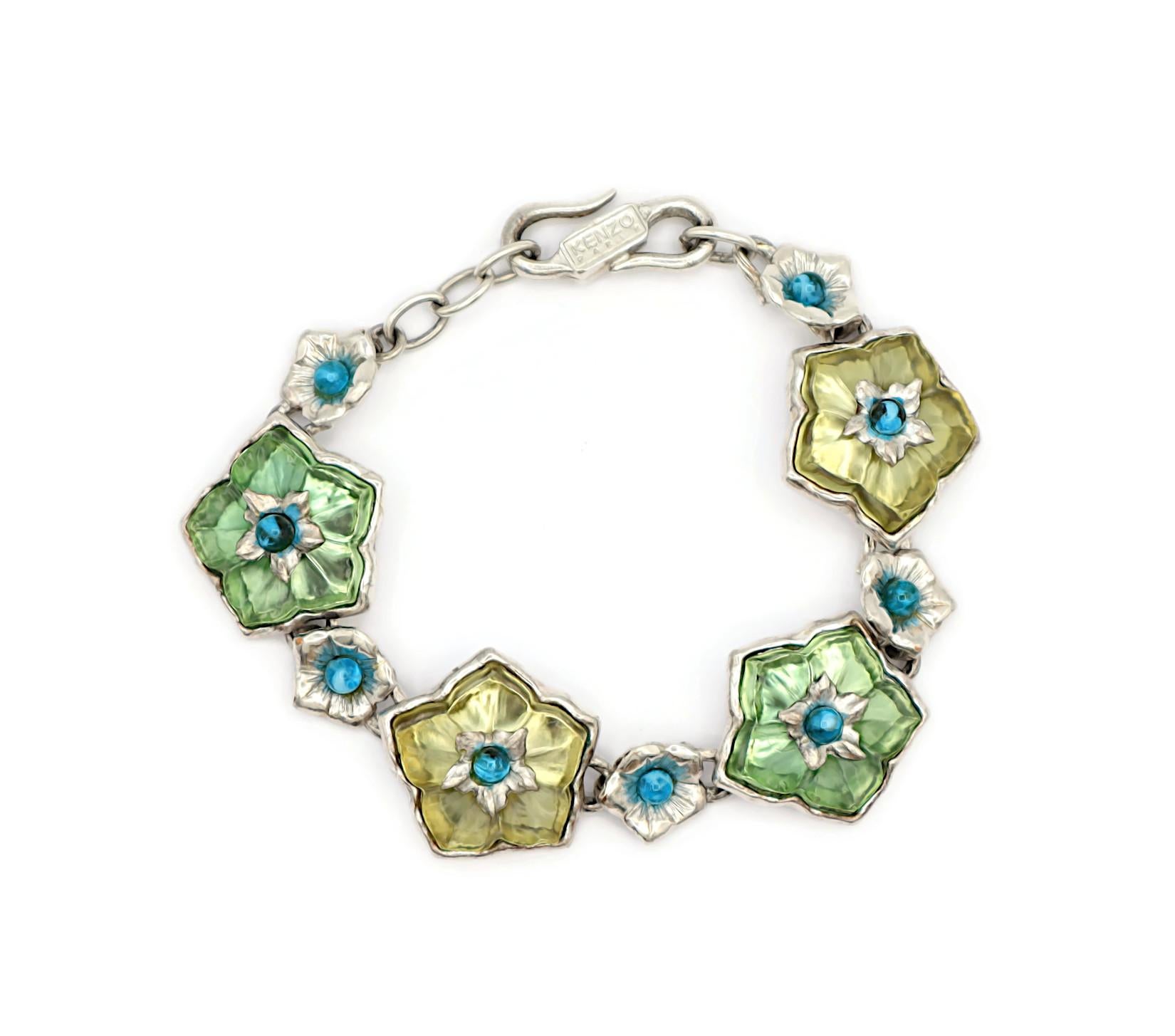 KENZO Vintage Silver Tone Resin Flower Bracelet In Good Condition For Sale In Nice, FR