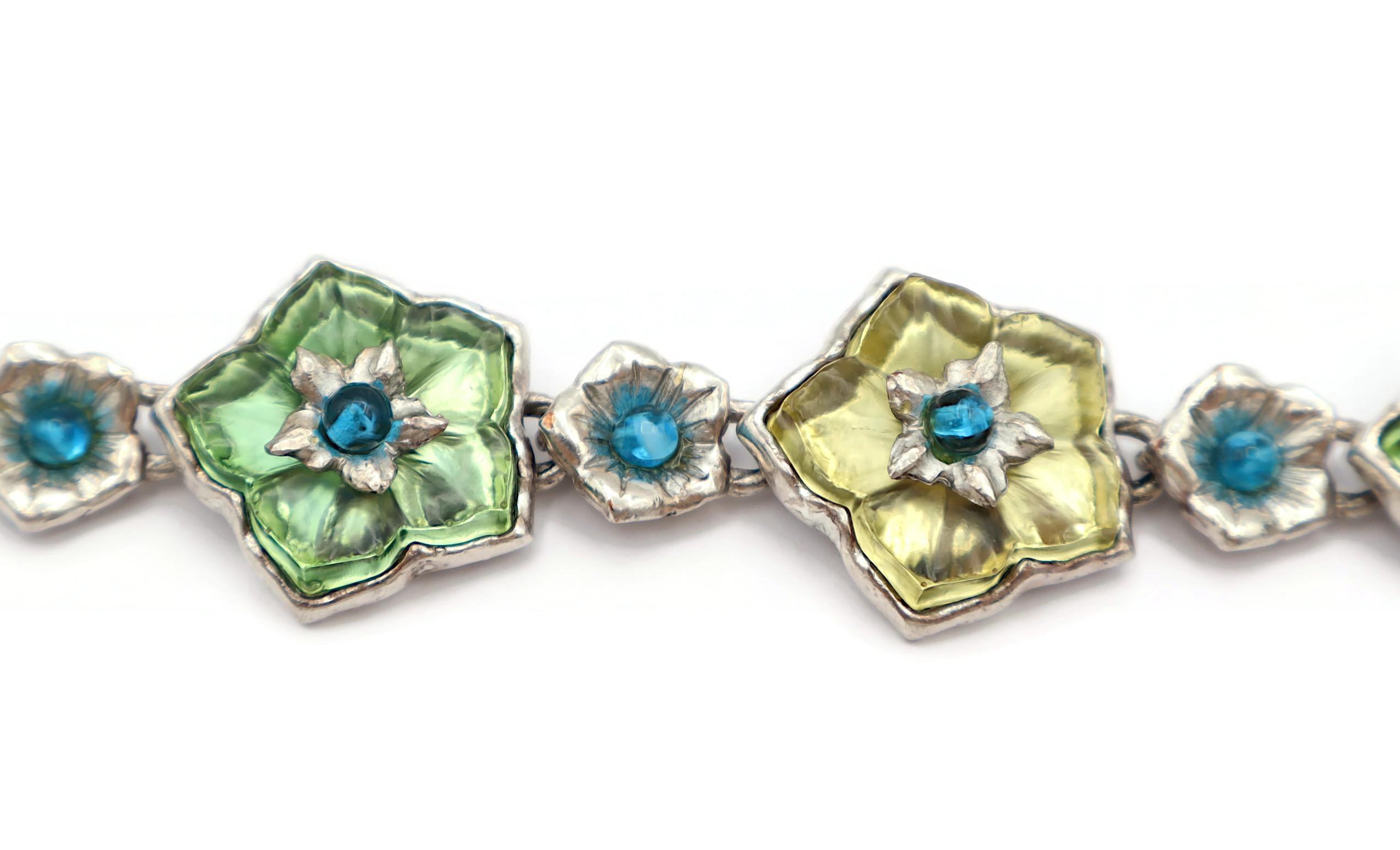 KENZO Vintage Silver Tone Resin Flower Bracelet For Sale 1