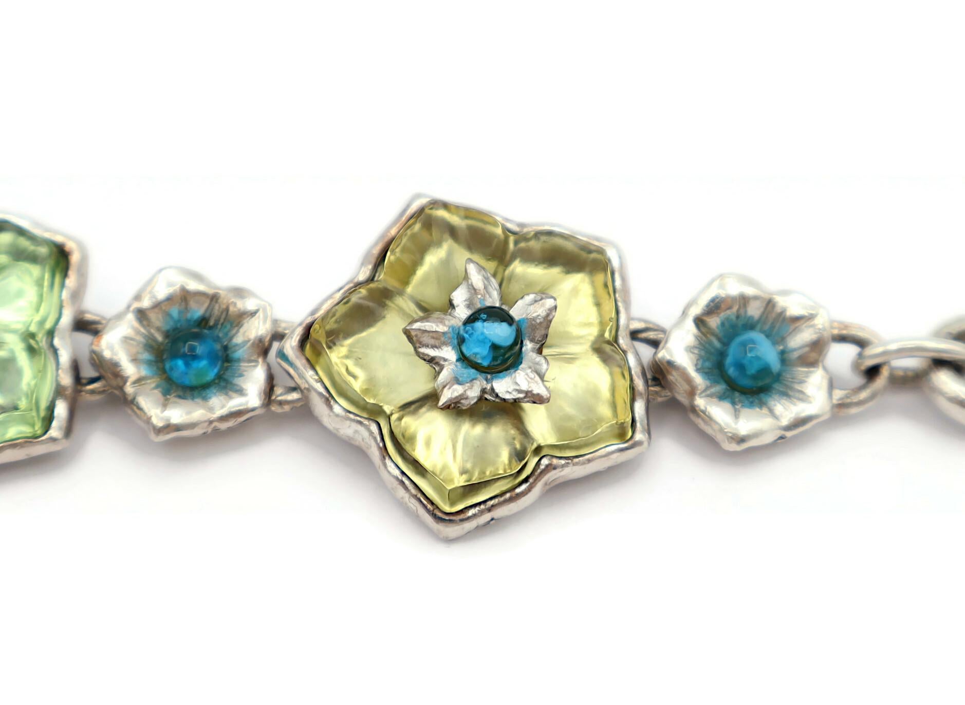 KENZO Vintage Silver Tone Resin Flower Bracelet For Sale 3