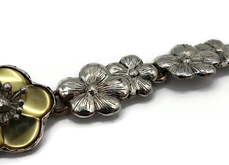 KENZO Vintage Silver Tone Resin Flower Necklace For Sale at 1stDibs