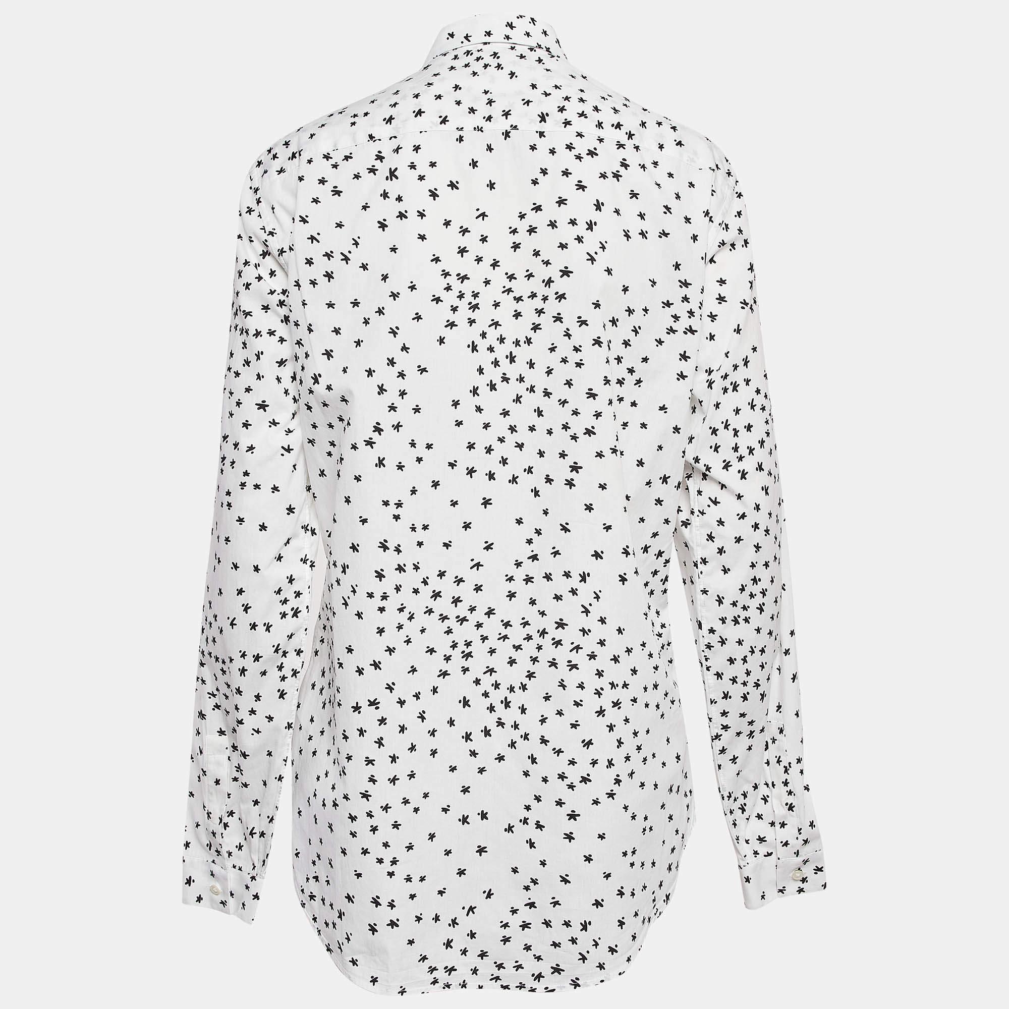 Shirts are an indispensable part of a wardrobe so this brand brings you a creation that is both versatile and stylish. It has been tailored from quality material in a versatile shade. The shirt is detailed with signature elements and a comfortable