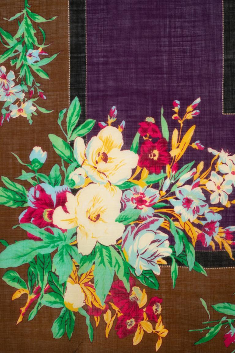 Foulard-Schal aus Wolle mit Käsecloth von Kenzo im Angebot 2