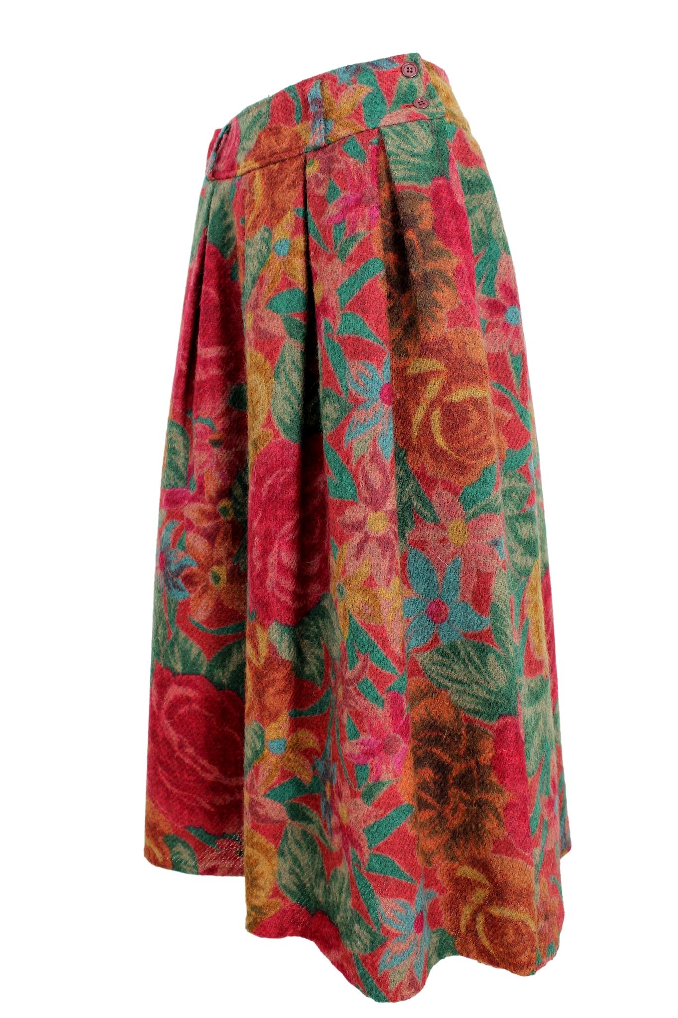 Kenzo Wool Red Floral Vintage 80s Balloon Skirt In Excellent Condition In Brindisi, Bt