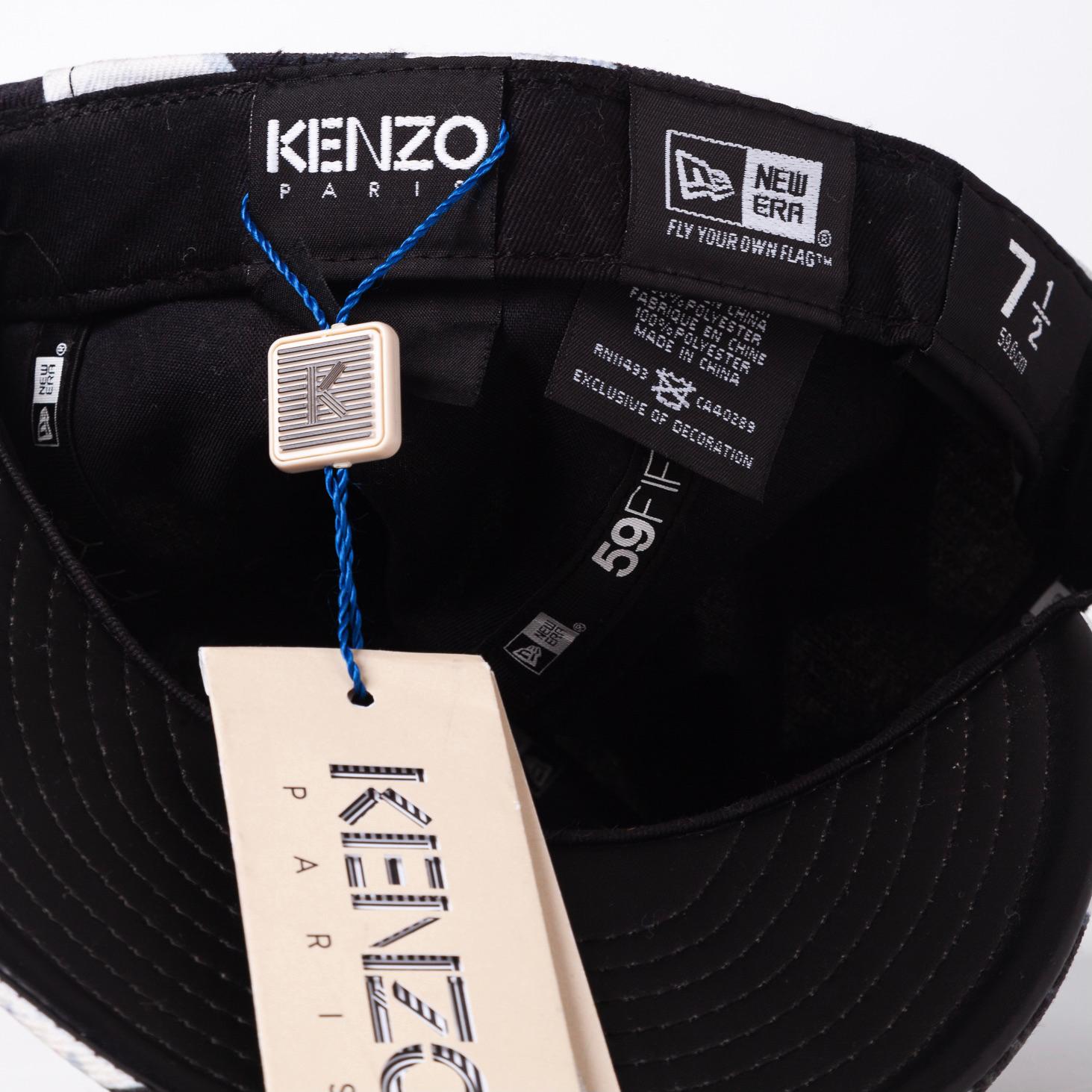 Kenzo x New Era - Casquette noire et blanche Excellent état - En vente à Montreal, Quebec