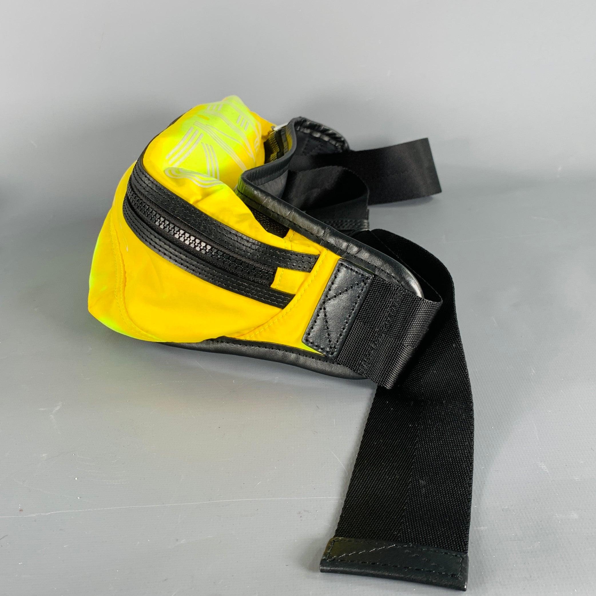 De los hombres Riñonera KENZO Amarillo Negro Logo Nylon Piel Doble Cremallera en venta