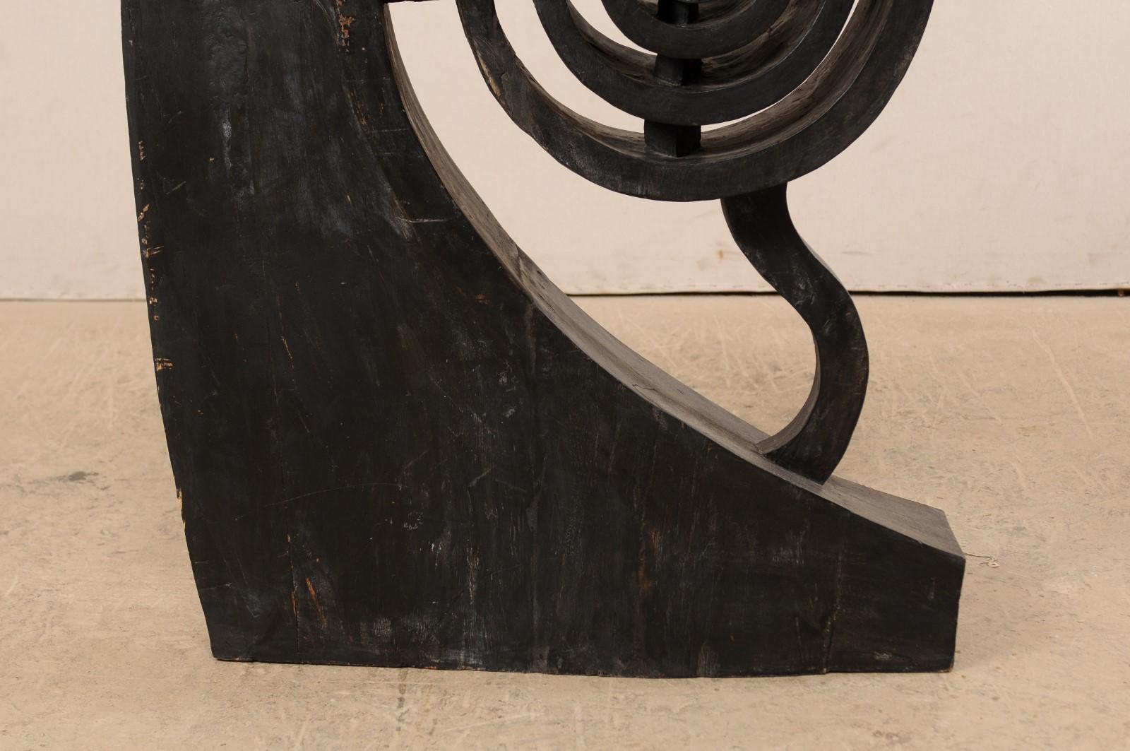 Prua di barca in legno intagliato a spirale del Kerala, India meridionale in vendita 3