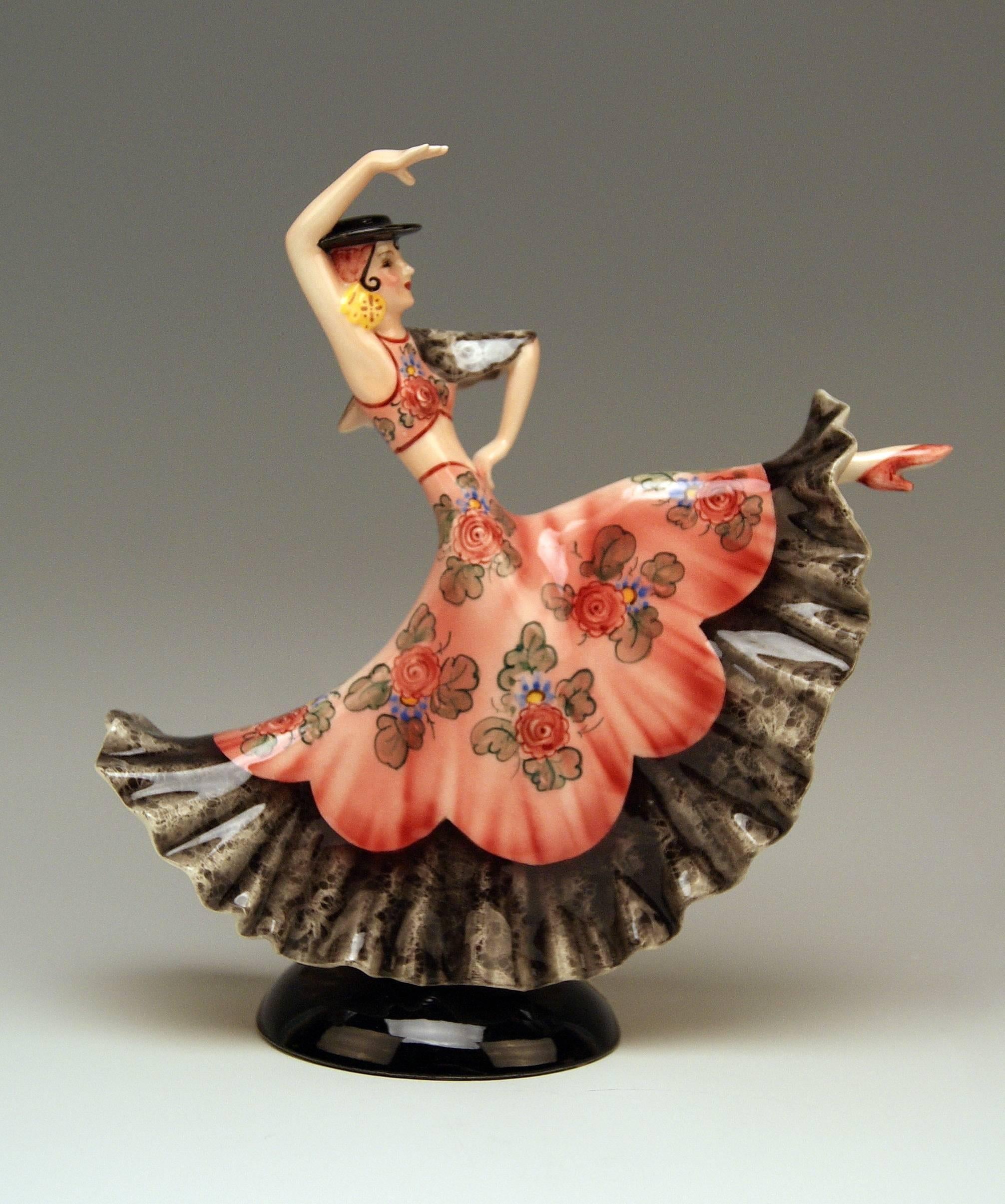 Keramos Spanish Lady Dancer Art Deco Model 1400 by Stefan Dakon Made circa 1930 In Excellent Condition In Vienna, AT