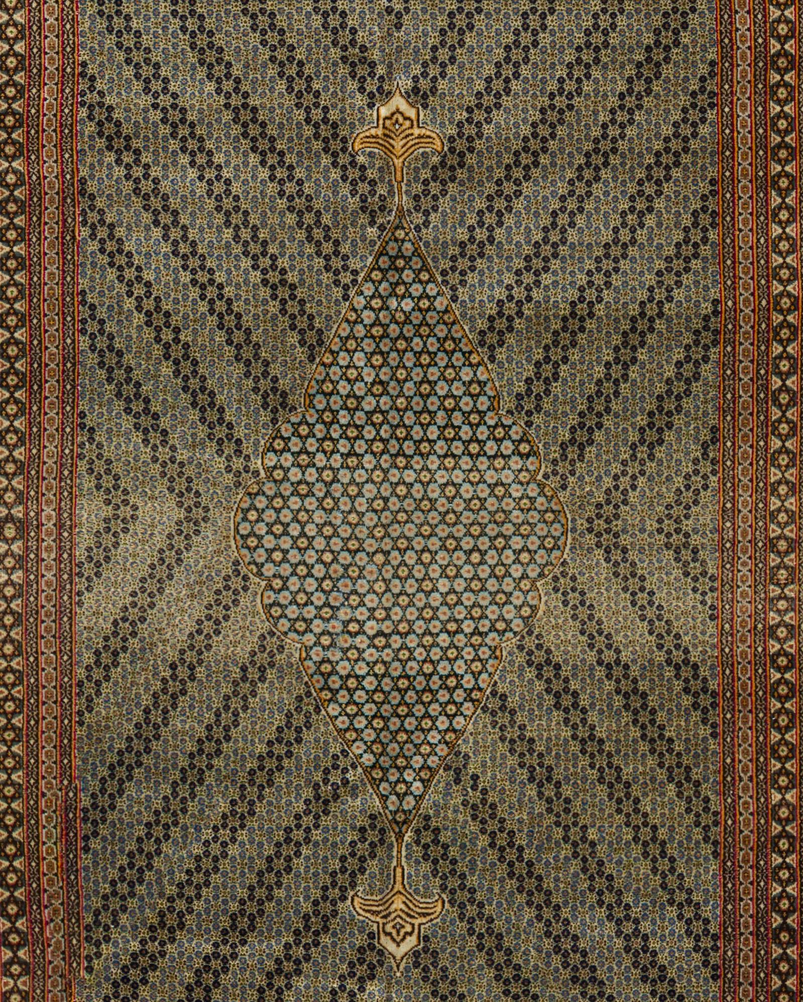 Tappeto Kerman tessuto a mano - Medaglione centrale - Motivi geometrici - 6 ft X 9 ft In condizioni ottime in vendita a Dallas, TX