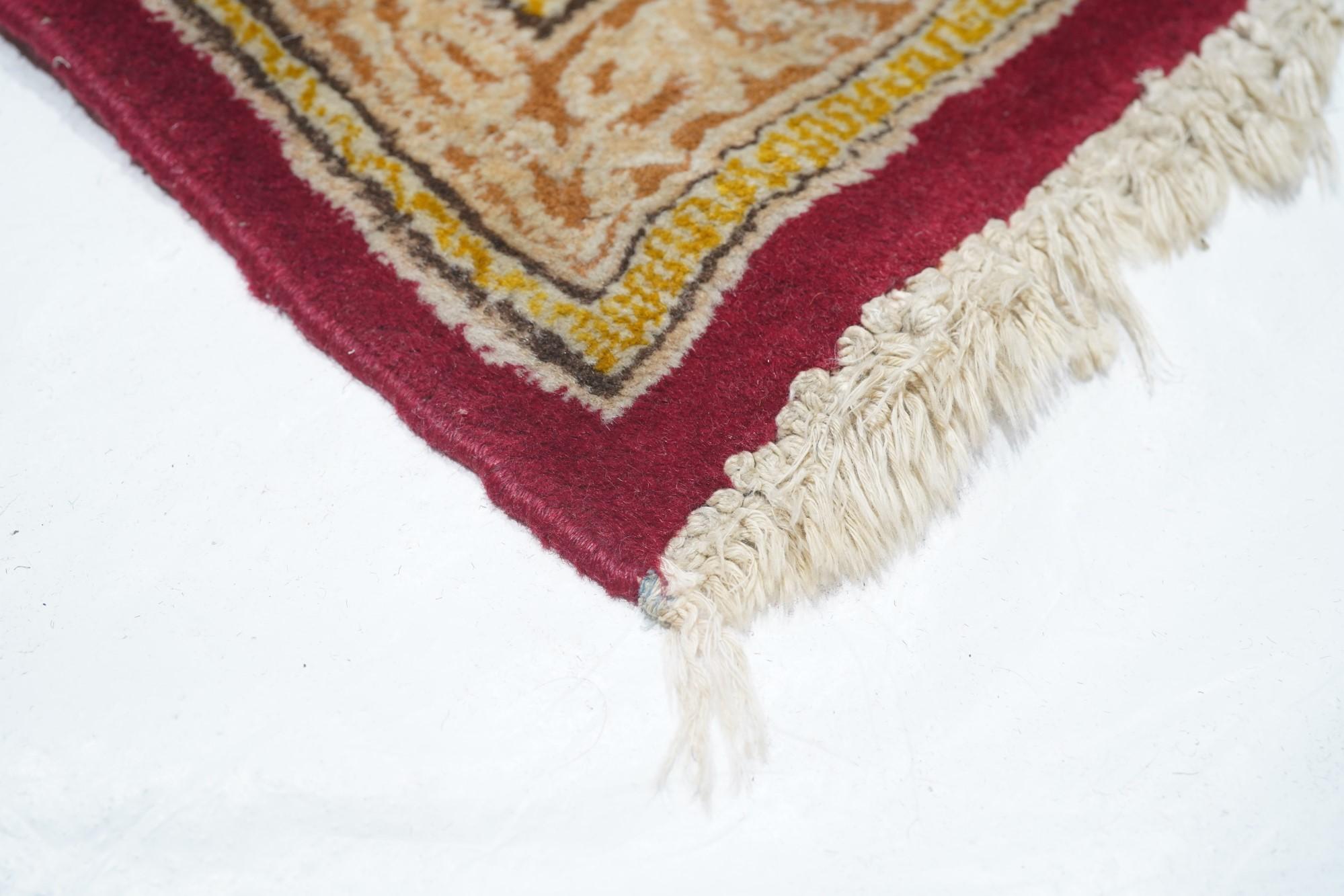 Vintage Kerman Rug 9'3'' x 12'0'' In Excellent Condition For Sale In New York, NY