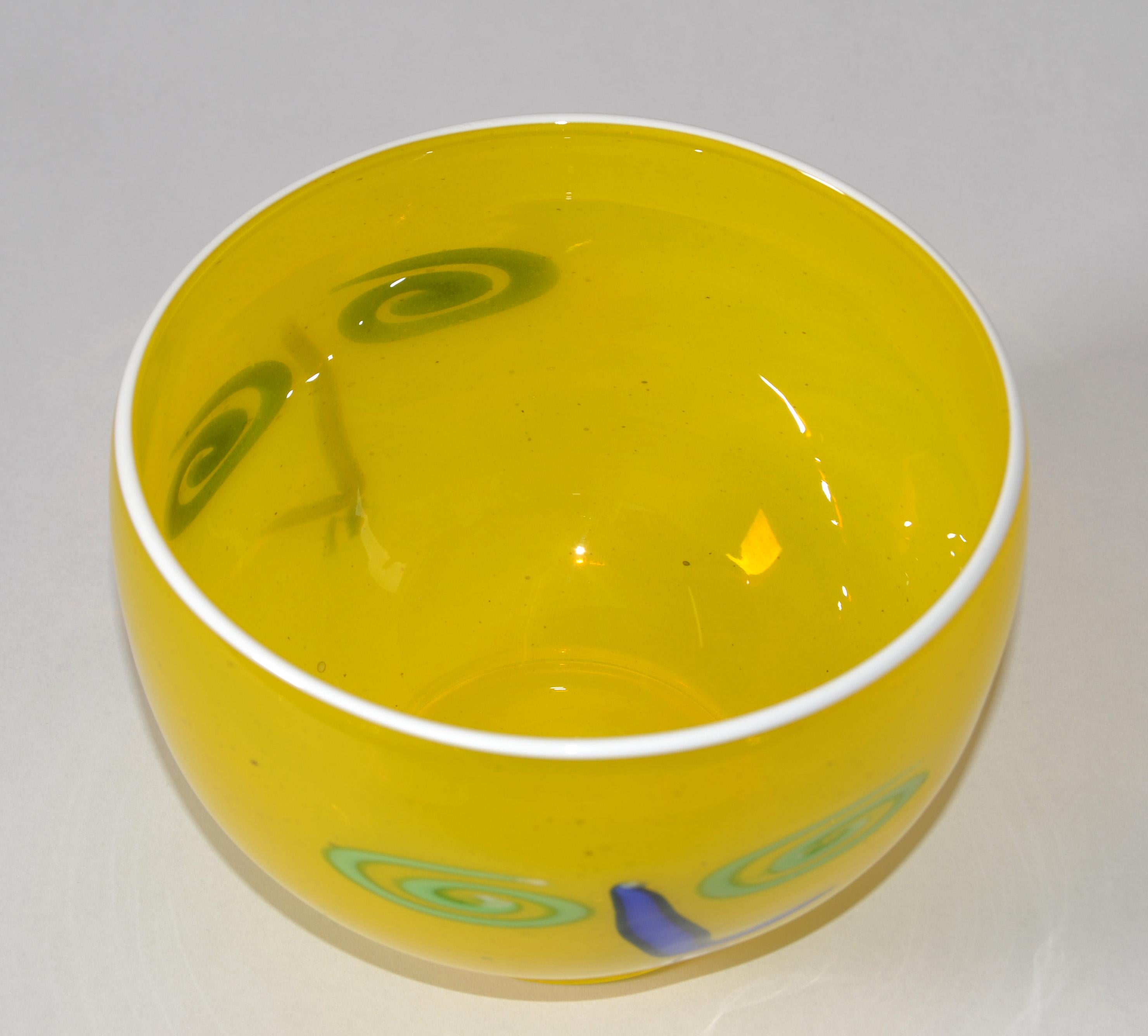 20th Century Kerry Feldman Op Art Glass Bowl by Fineline After Picasso Mid-Century Modern 80  For Sale