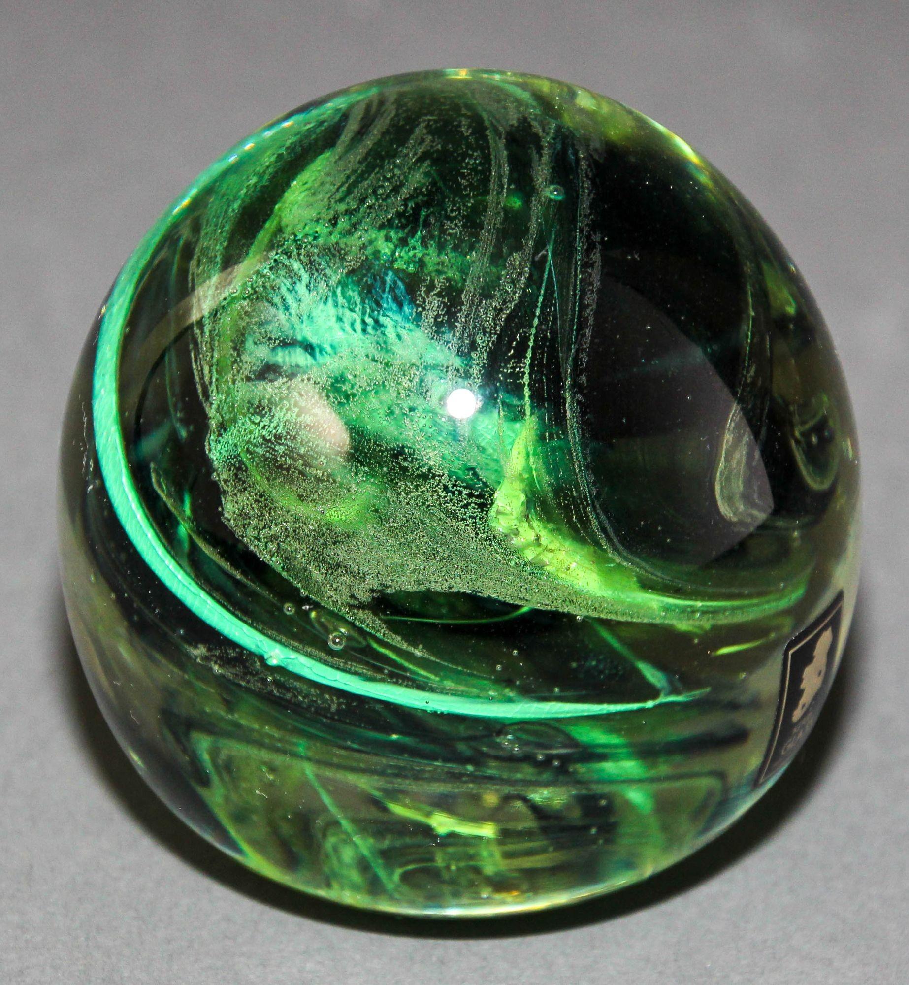 KERRY Irish Art Glass Paperweight Hand Blown in a Jade to Emerald Green 1980s For Sale 4