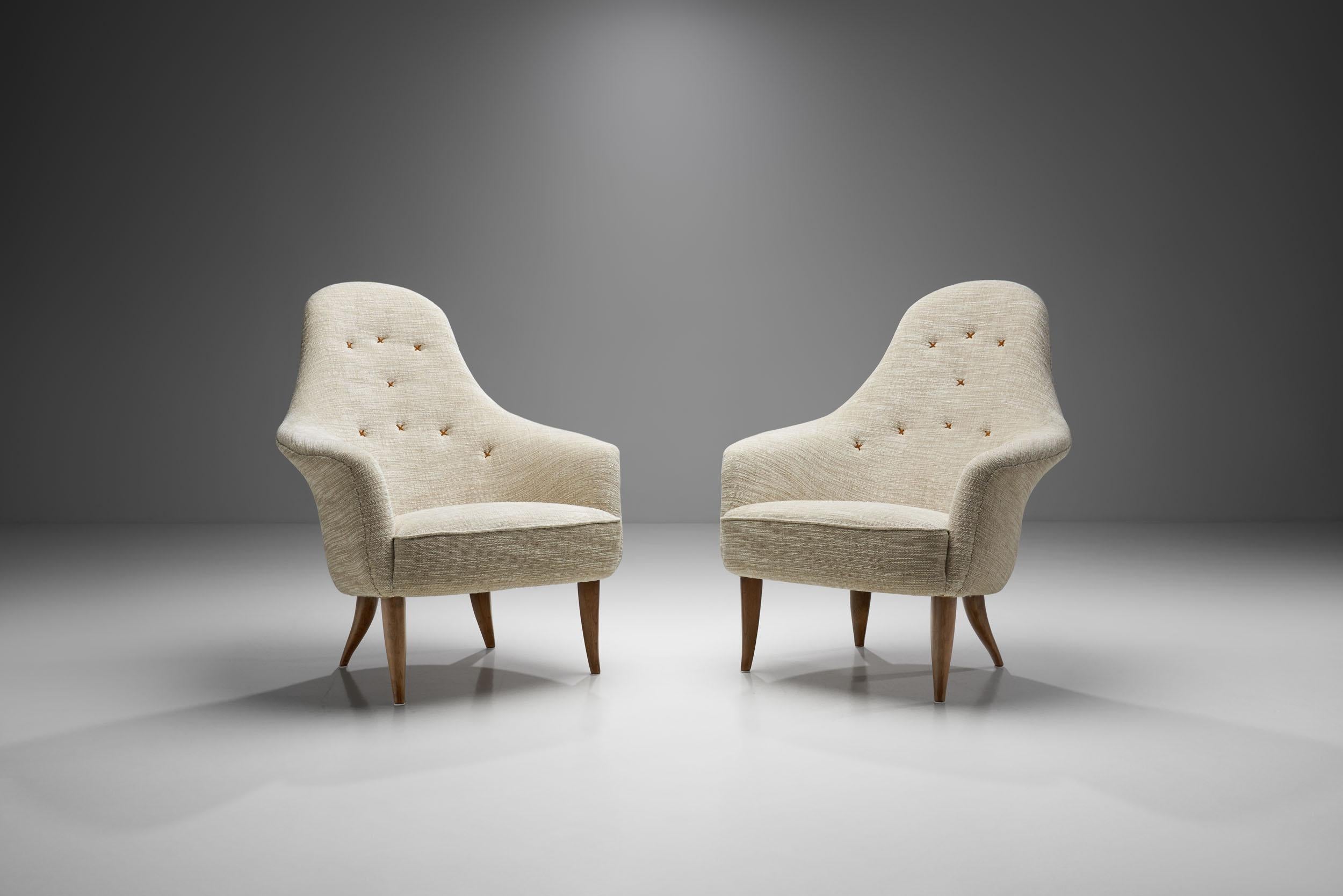 These “Adam” models are from the timeless and iconic Paradise Collection from the Triva Series, which was created in 1958 by Kerstin Hörlin-Holmquist during her time as a designer at Nordiska Kompaniet. The name is inspired by “Paradiset” – the