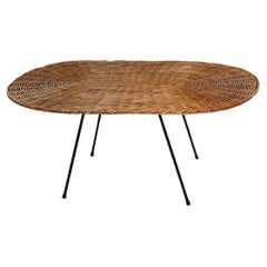 Mesa baja Kerstin Hörlin-Holmquist de Nordiska Kompaniet, Suecia, años 50
