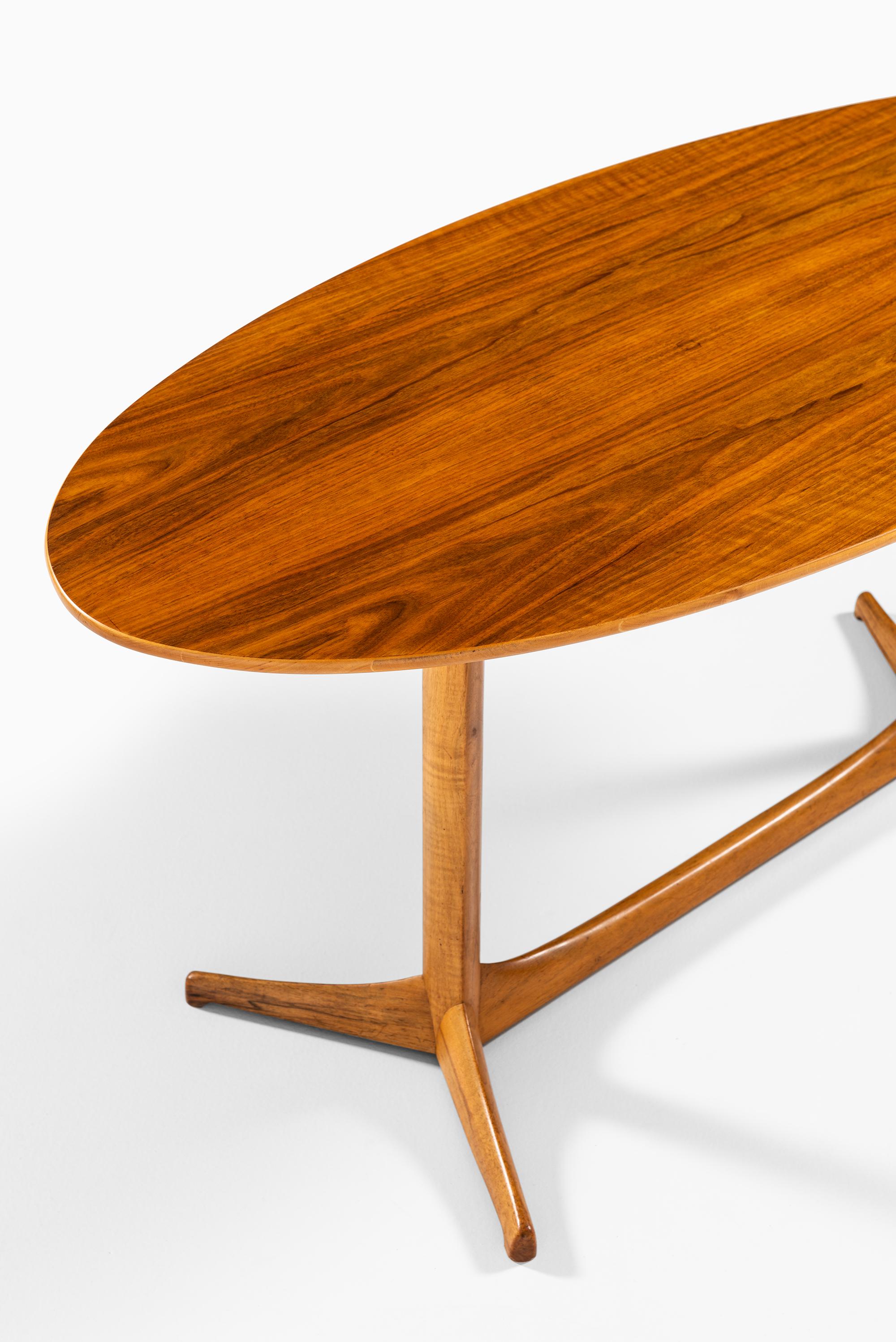 Scandinave moderne Table basse Kerstin Hörlin-Holmquist Modèle Plommonet Produit par NK en Suède en vente