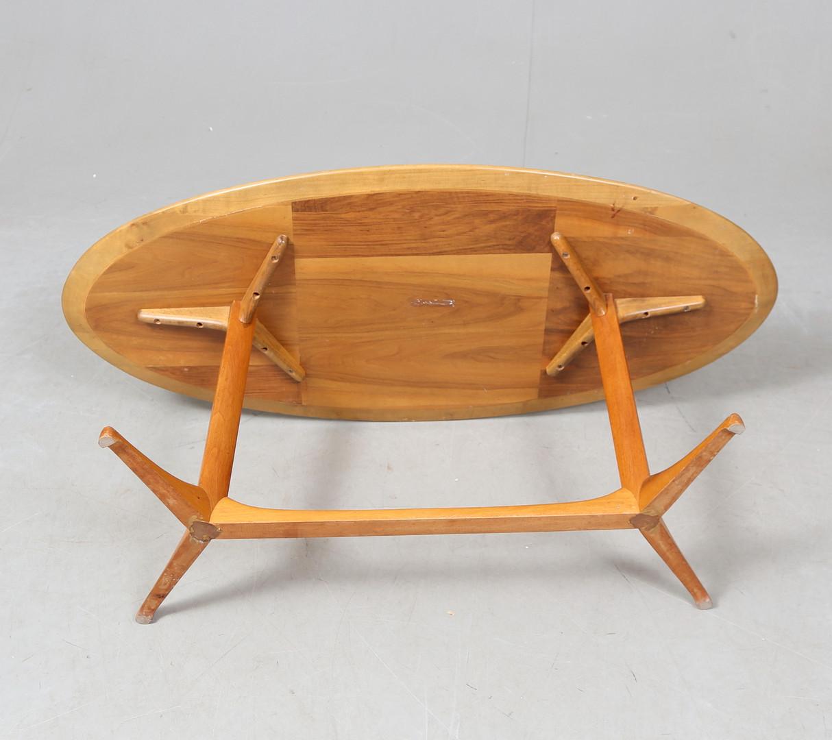 Scandinavian Modern Swedish Modern Kerstin Hörlin Holmquist Teak and Walnut coffee table 1950's For Sale