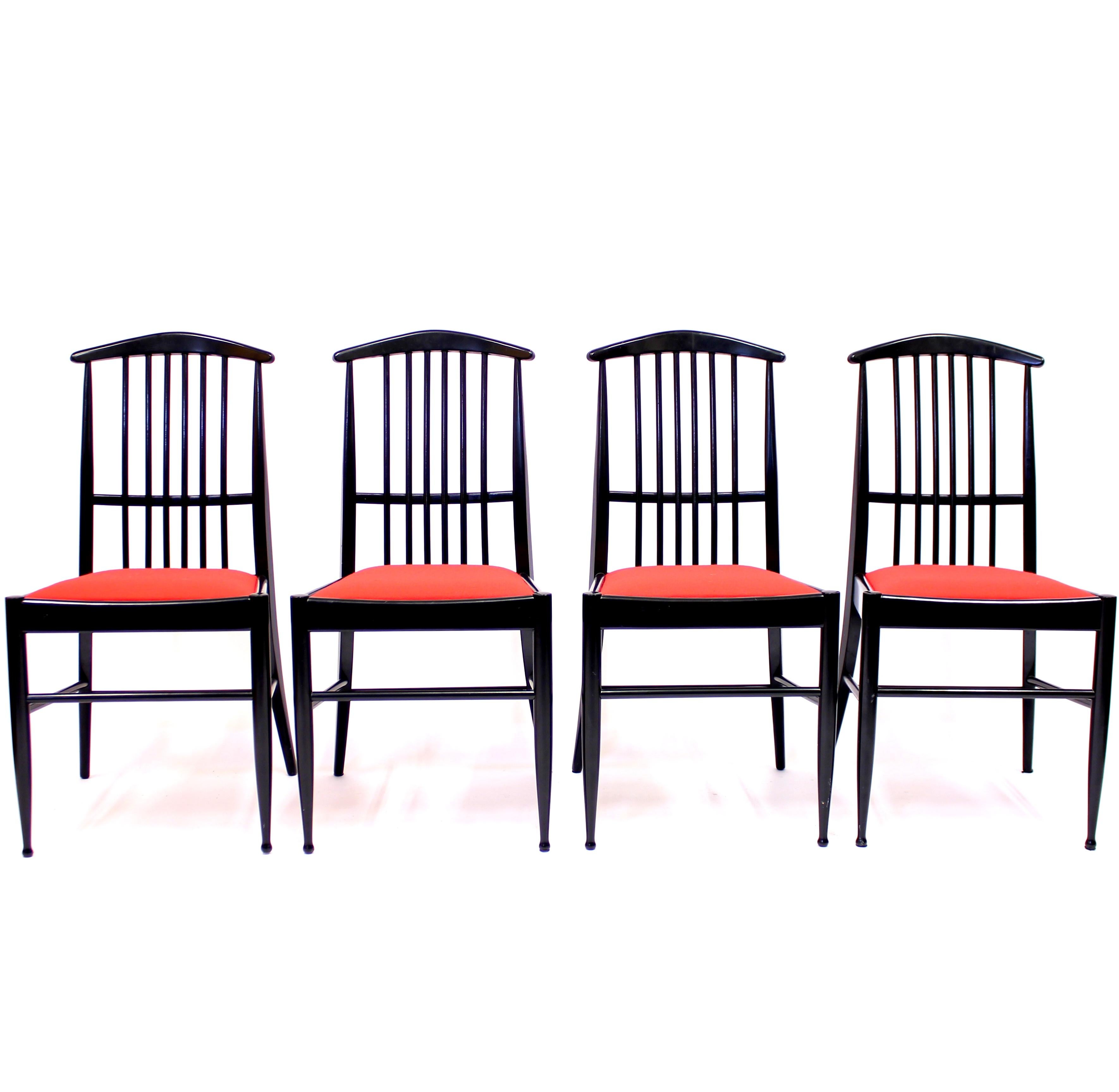 Finnish Kerstin Hörlin-Holmquist, set of 4 Charlotte dining chairs, ASKO, 1970s For Sale
